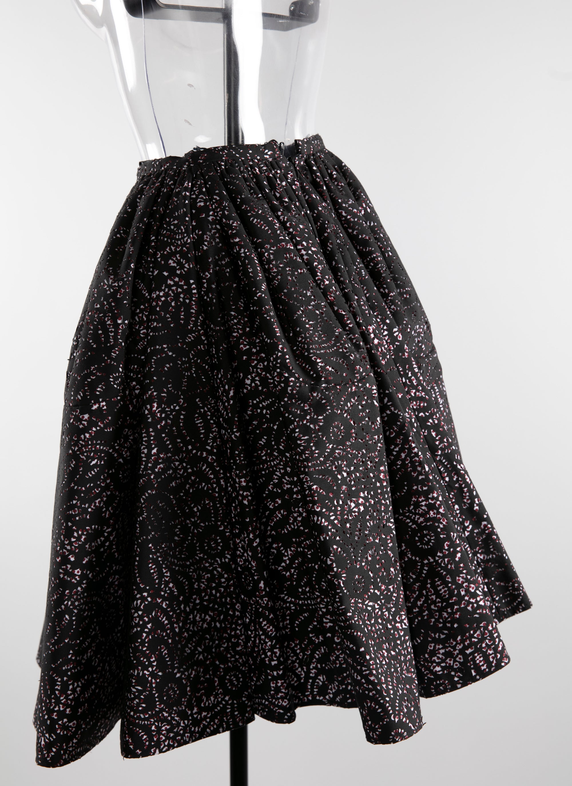 Jupe évasée taille haute à motifs - Noir & Rose