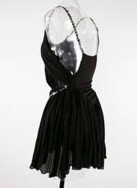 Robe courte plissée à découpes et ornée de chaînes - Noir