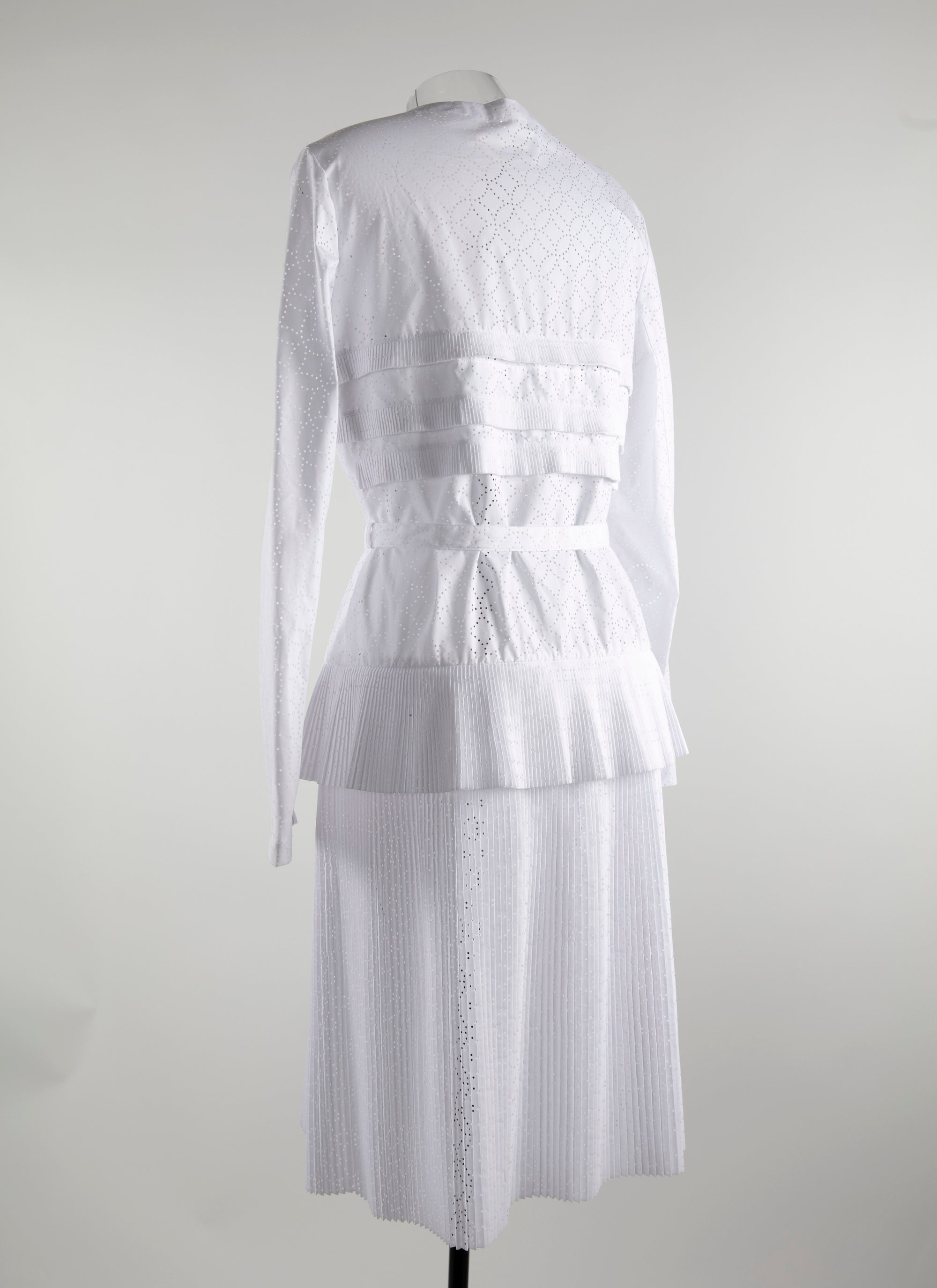 Robe plissée perforée à manches longues - Blanc optique