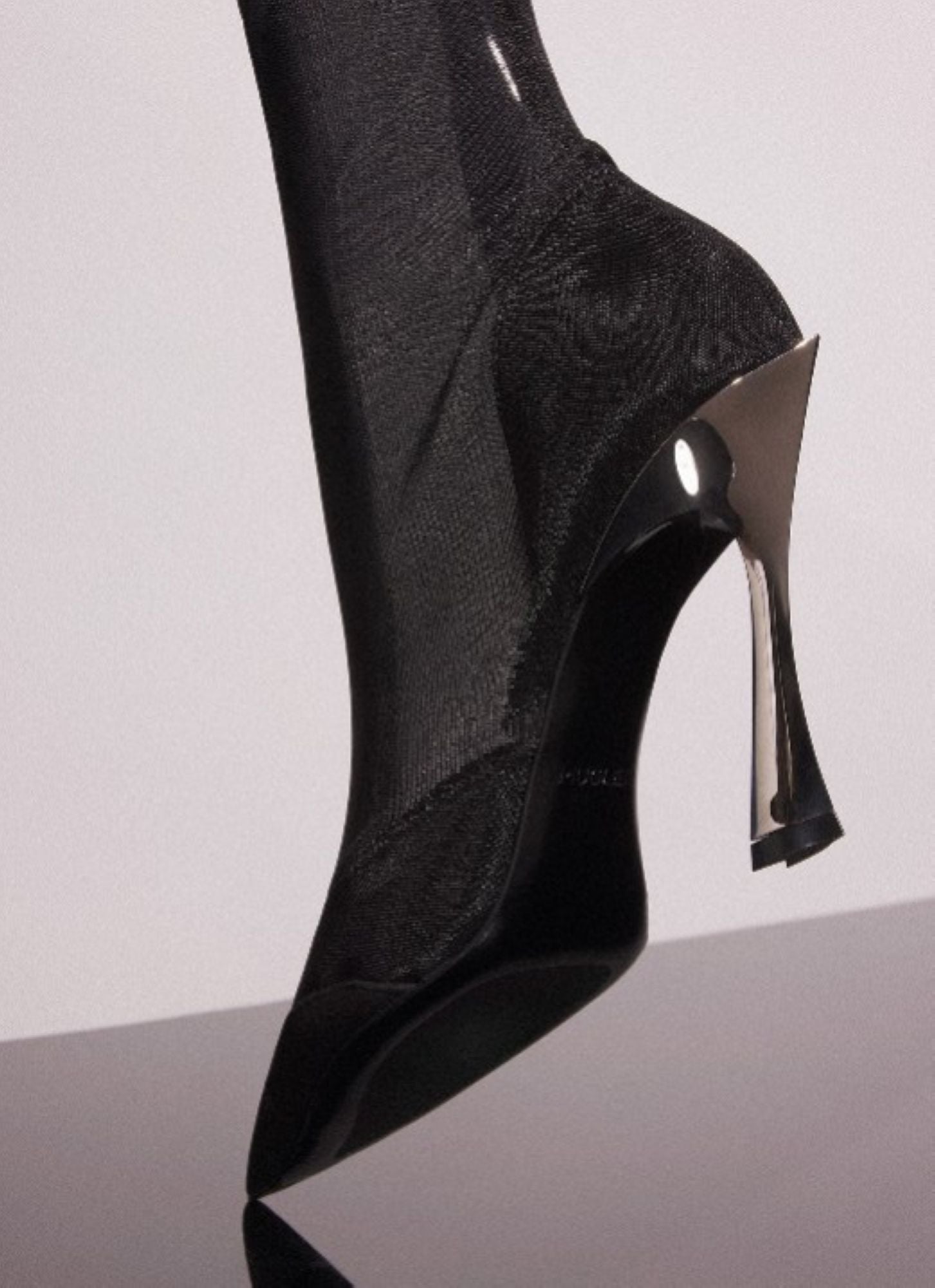 BLACK MESH FANG 95 ANKLE BOOTS