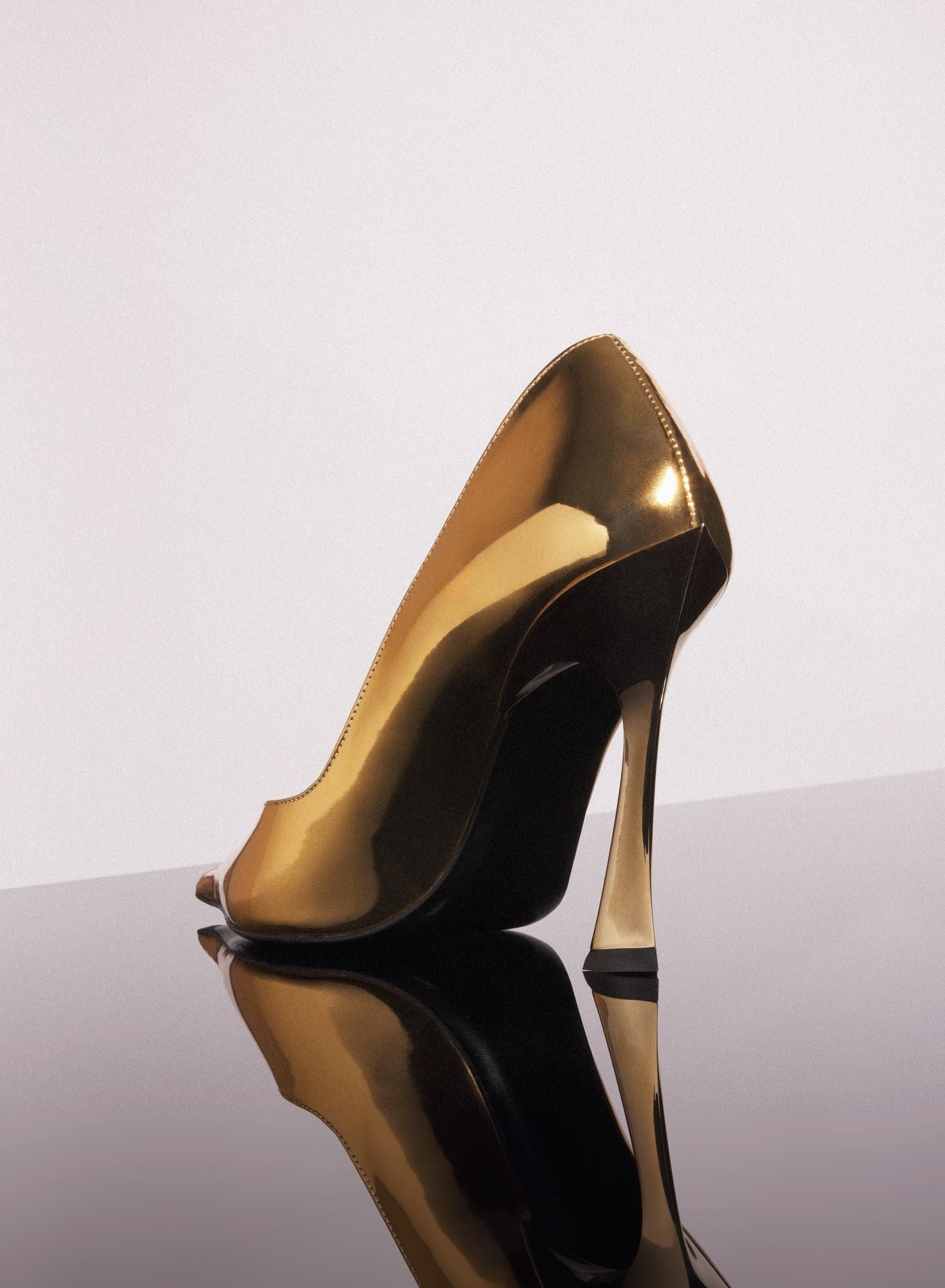 GUNMETAL CLASSIC FANG 95 PUMP