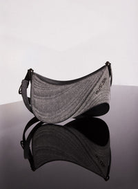 MEDIUM WASHED BLACK DENIM SPIRAL CURVE 01