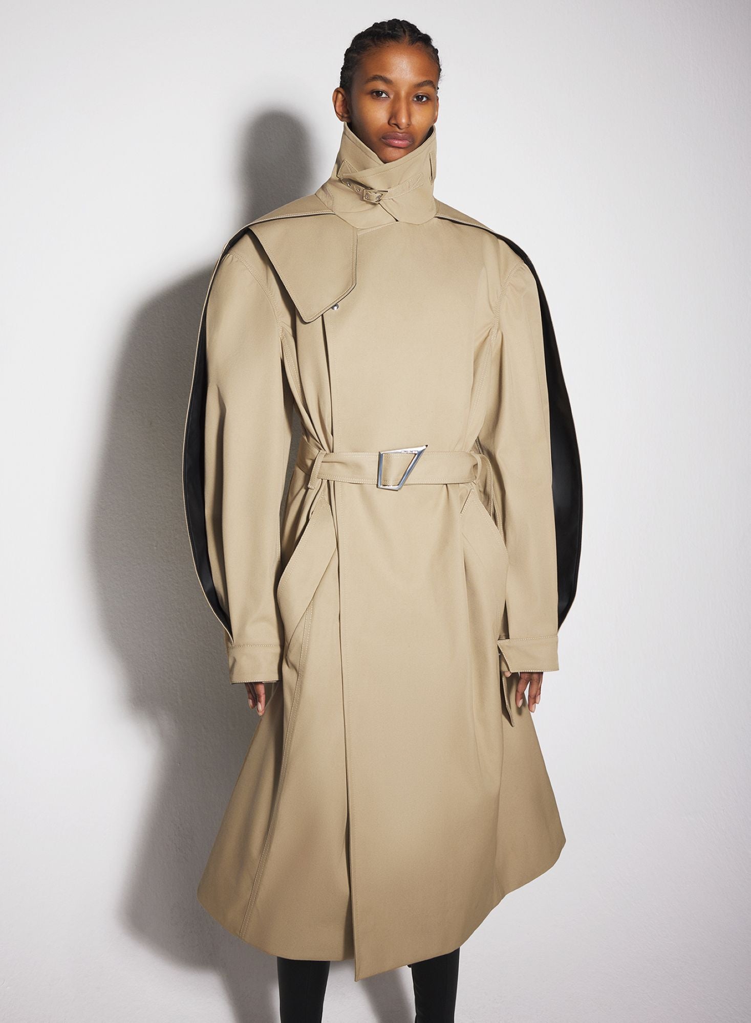 BEIGE BELTED TRENCHCOAT