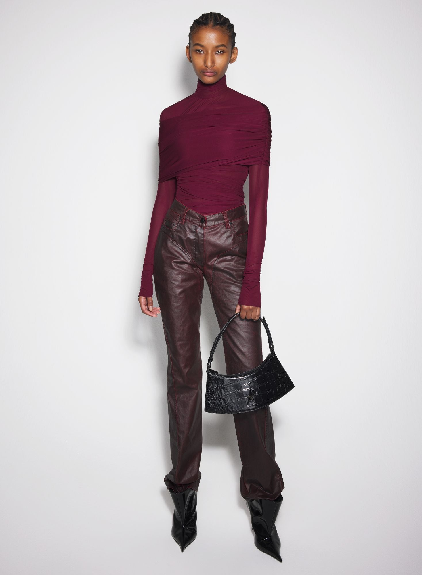 BLACK RUCHED TOP