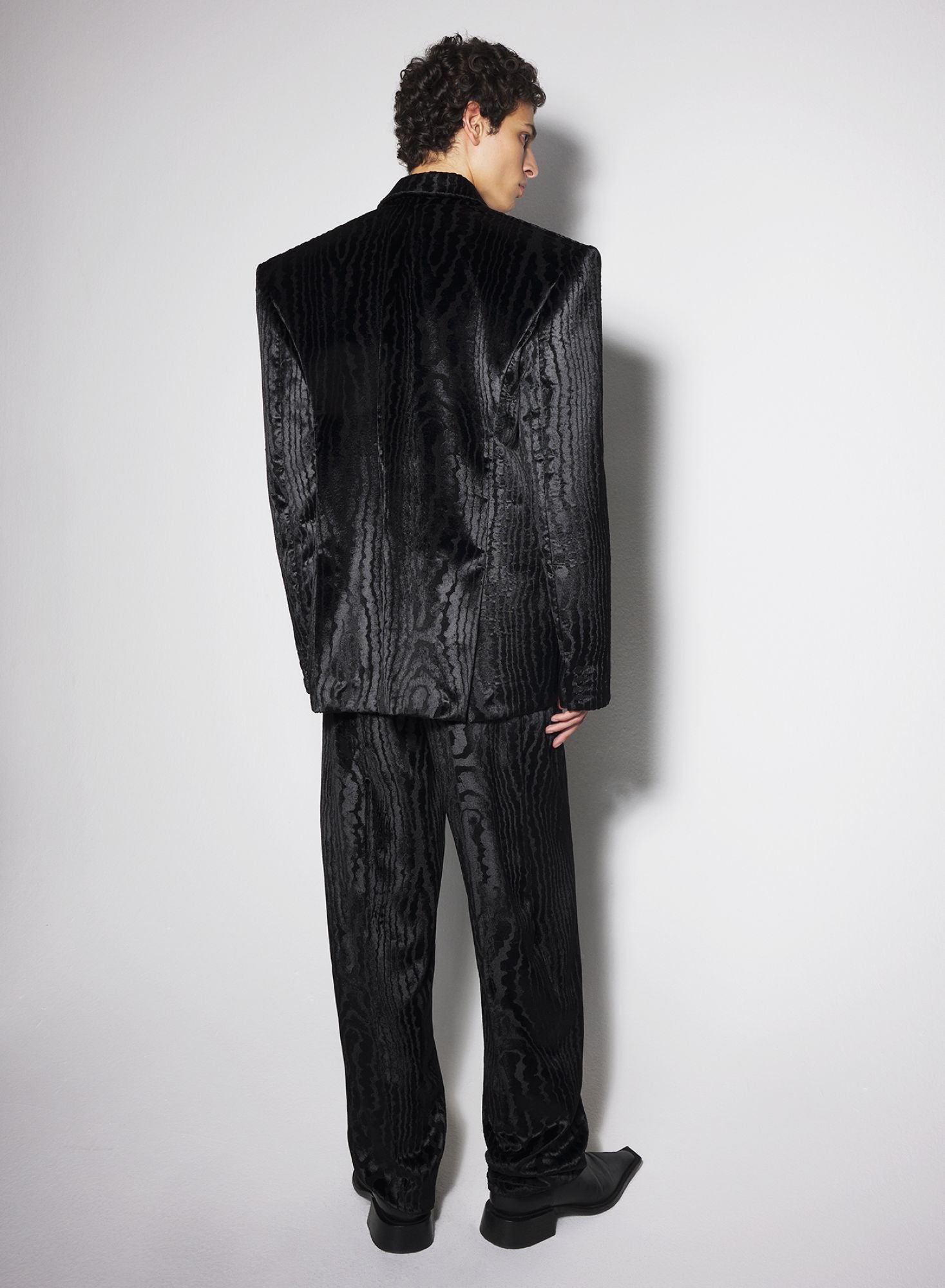 BLACK MOIRÉ VELVET JACKET