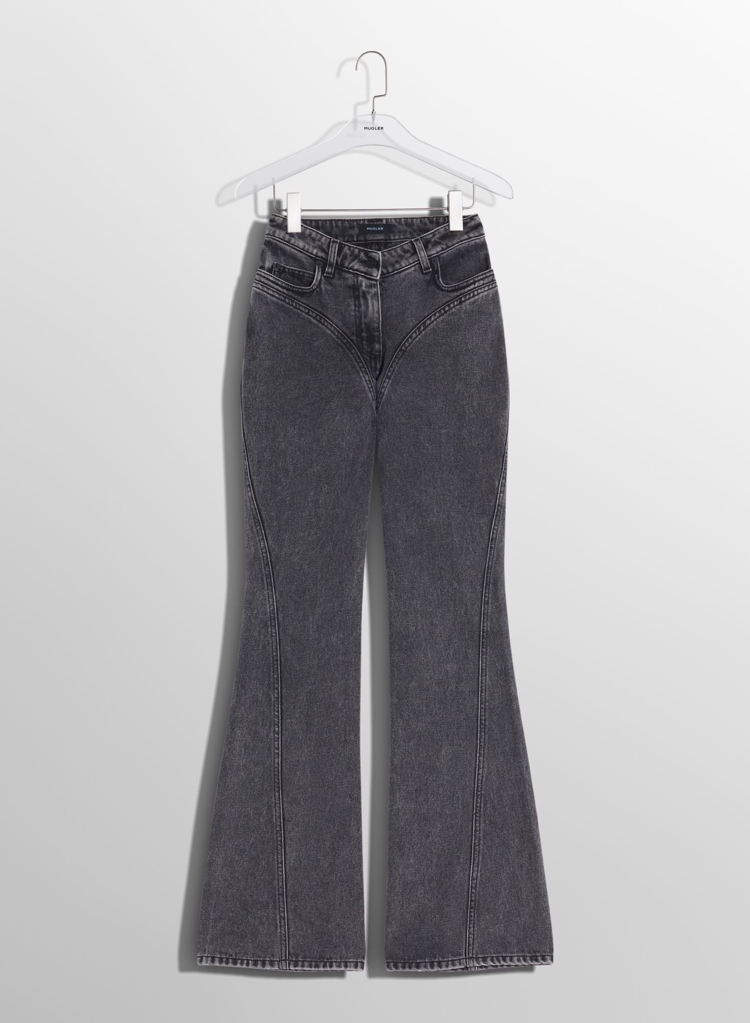 BLUE FLARED JEANS