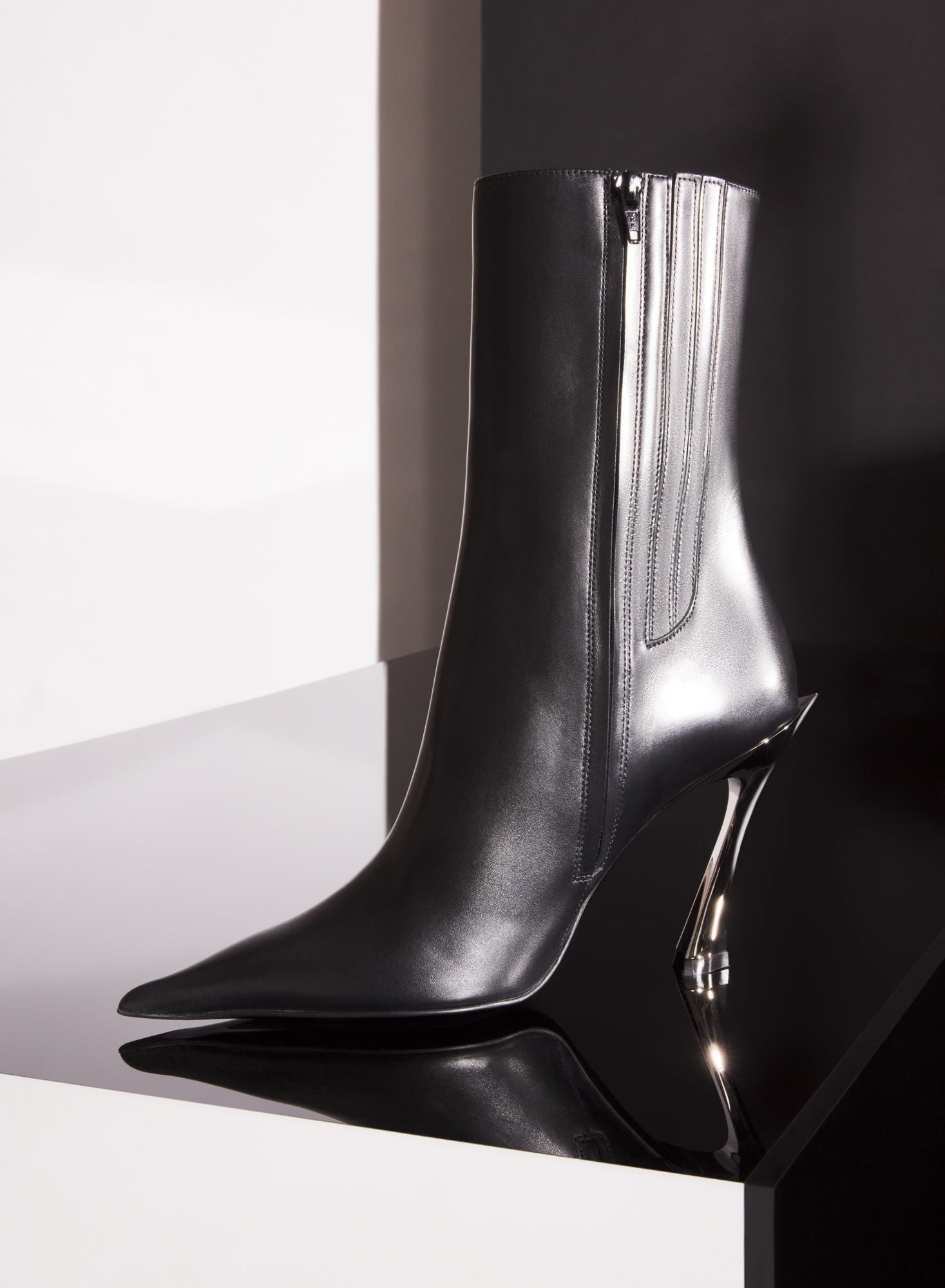 BLACK LEATHER FANG 95 ANKLE BOOTS
