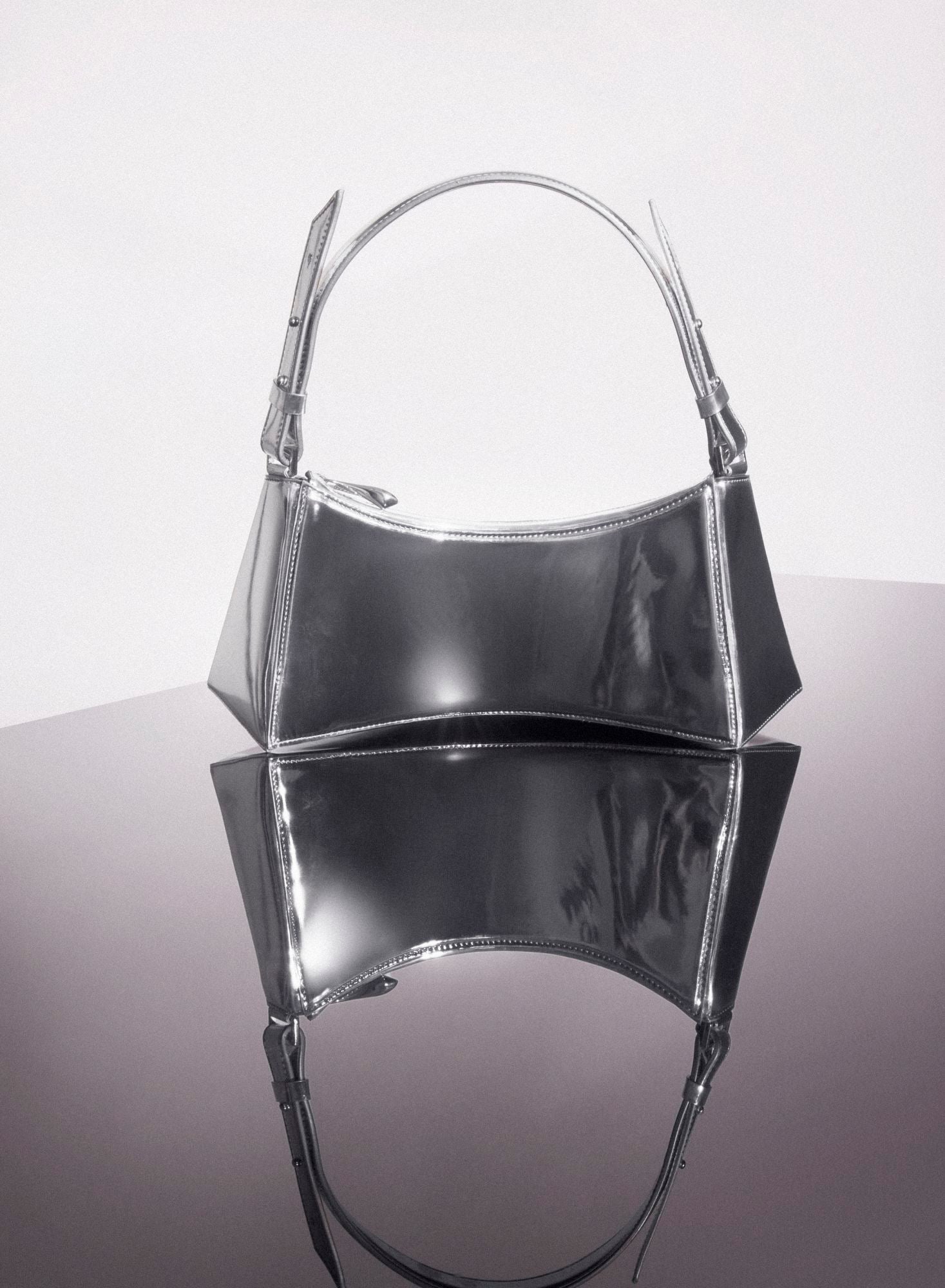 METALLIC SILVER ZENITH BAG