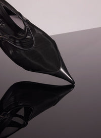 BLACK MESH FANG 95 PUMP WITH STRAP