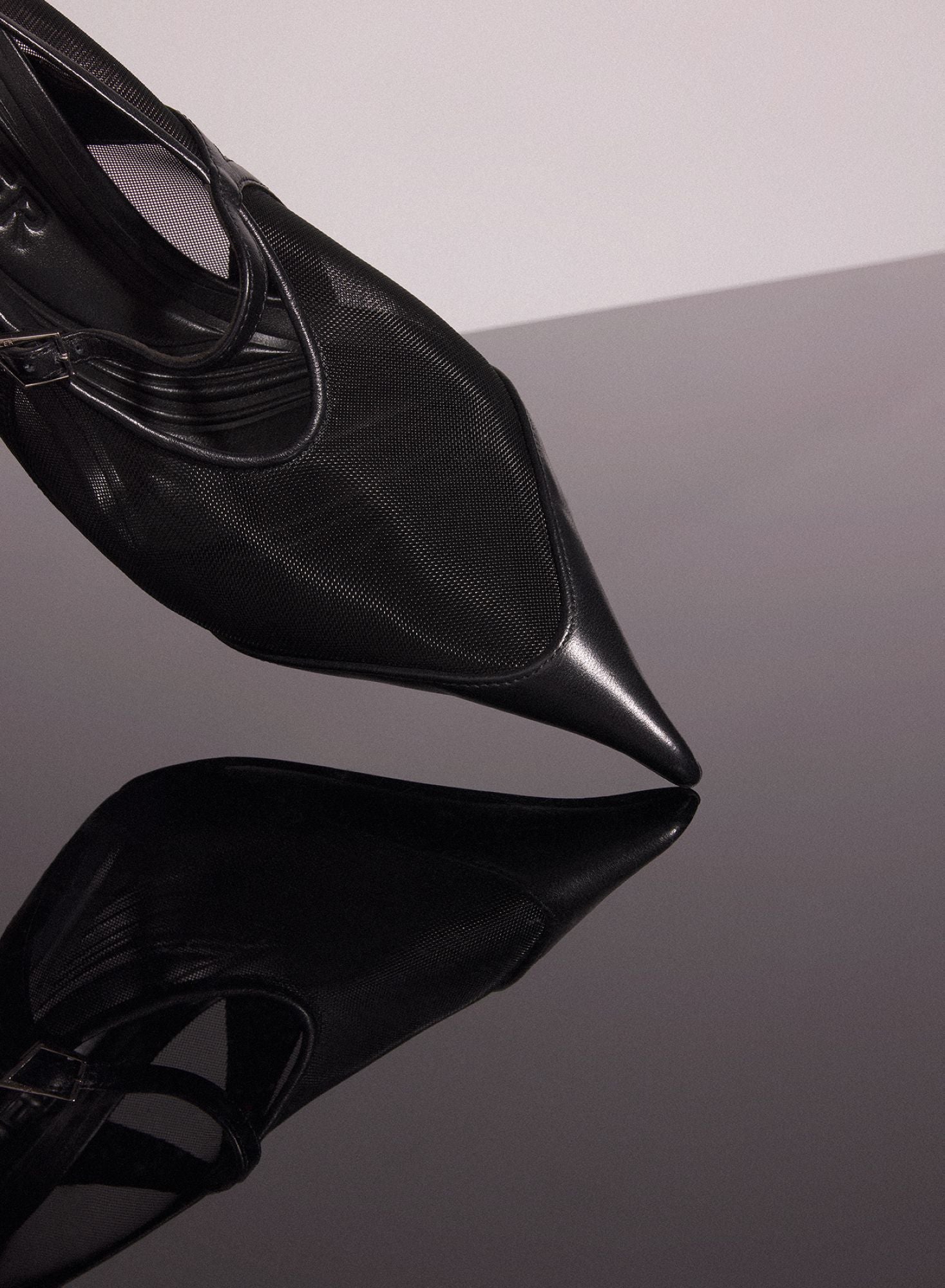 BLACK MESH FANG 95 PUMP WITH STRAP