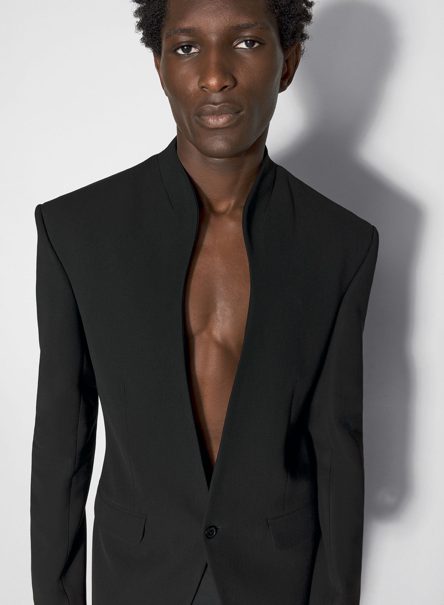 BLACK COLLARLESS TAILORED JACKET