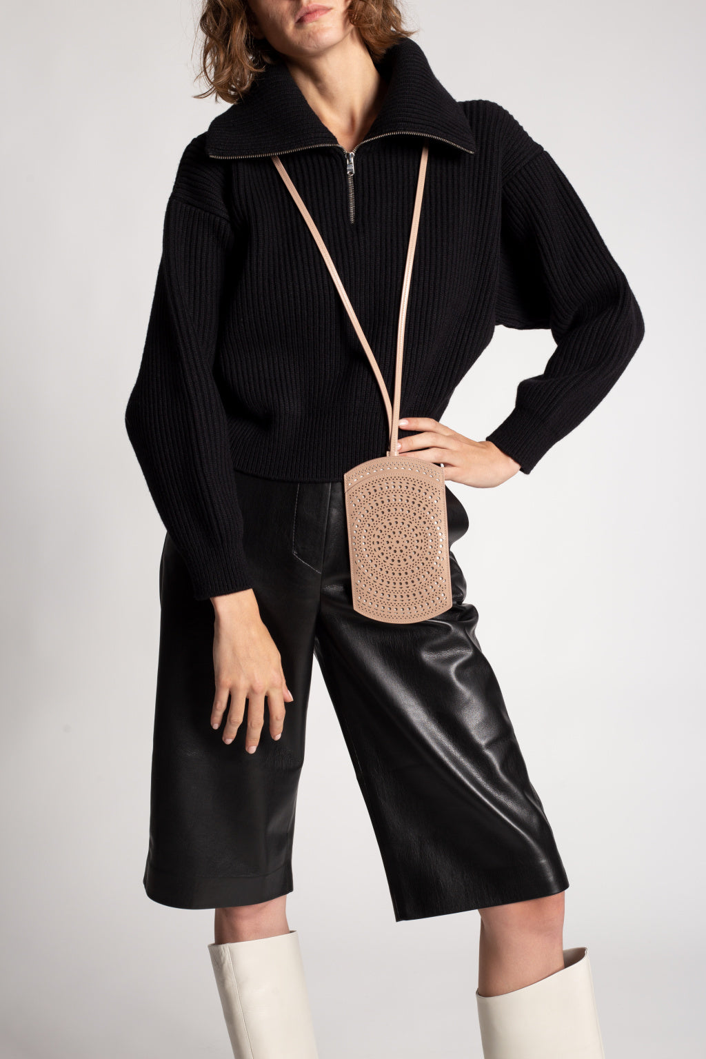 Strap phone ajouré en cuir - Perle & Sable