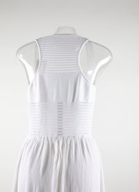 Robe longue évasée sans manches dos nageur - Blanc