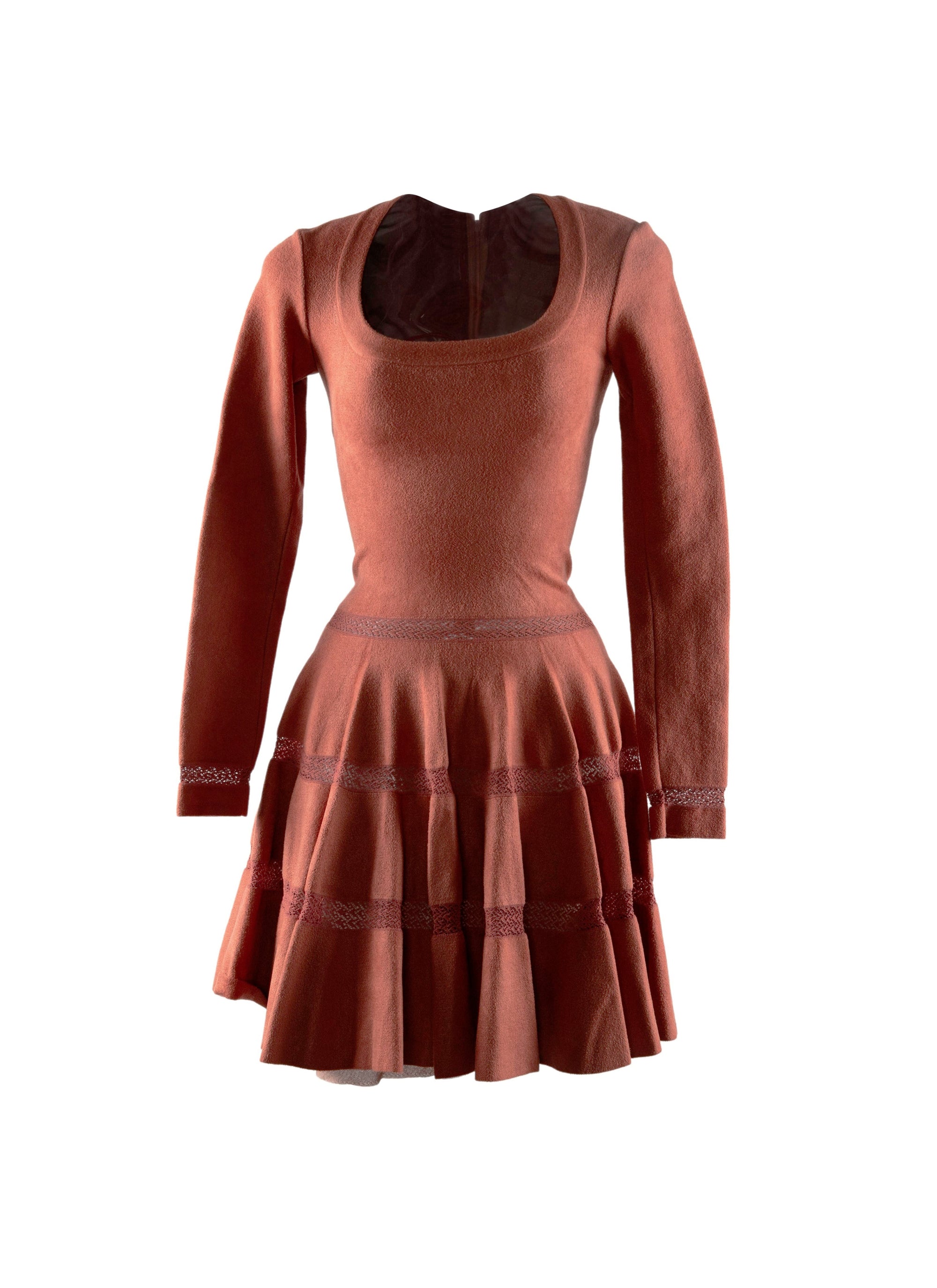 Long-sleeved flared dress - Hazelnut