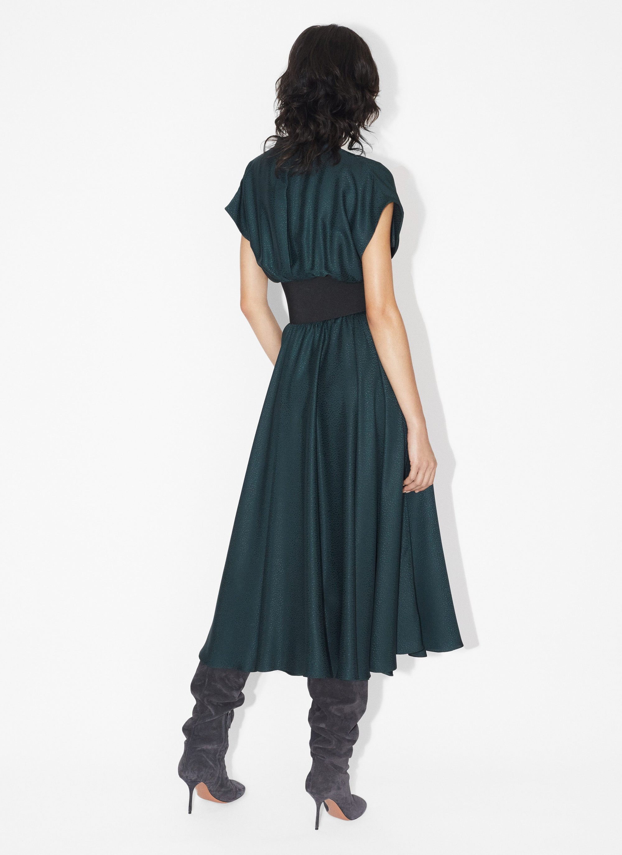 Robe ceinturée en jacquard soie - Vert foncé