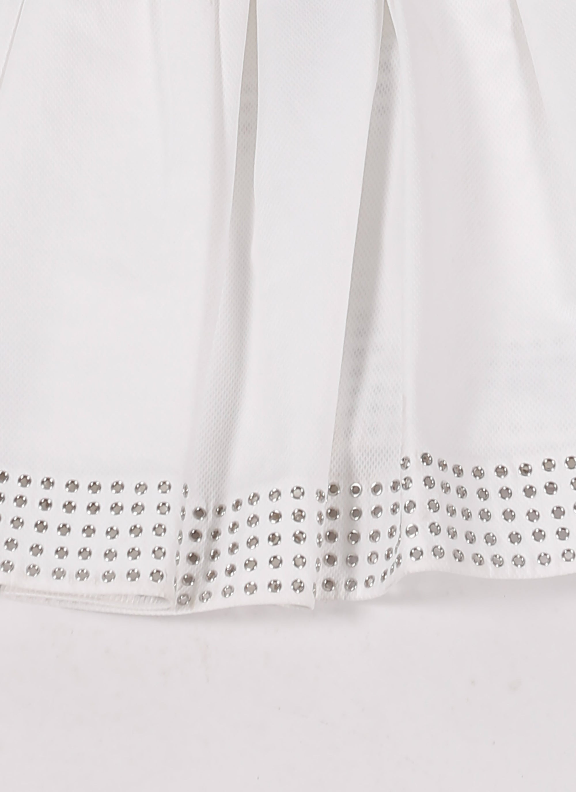 Short skirt with eyelets - White