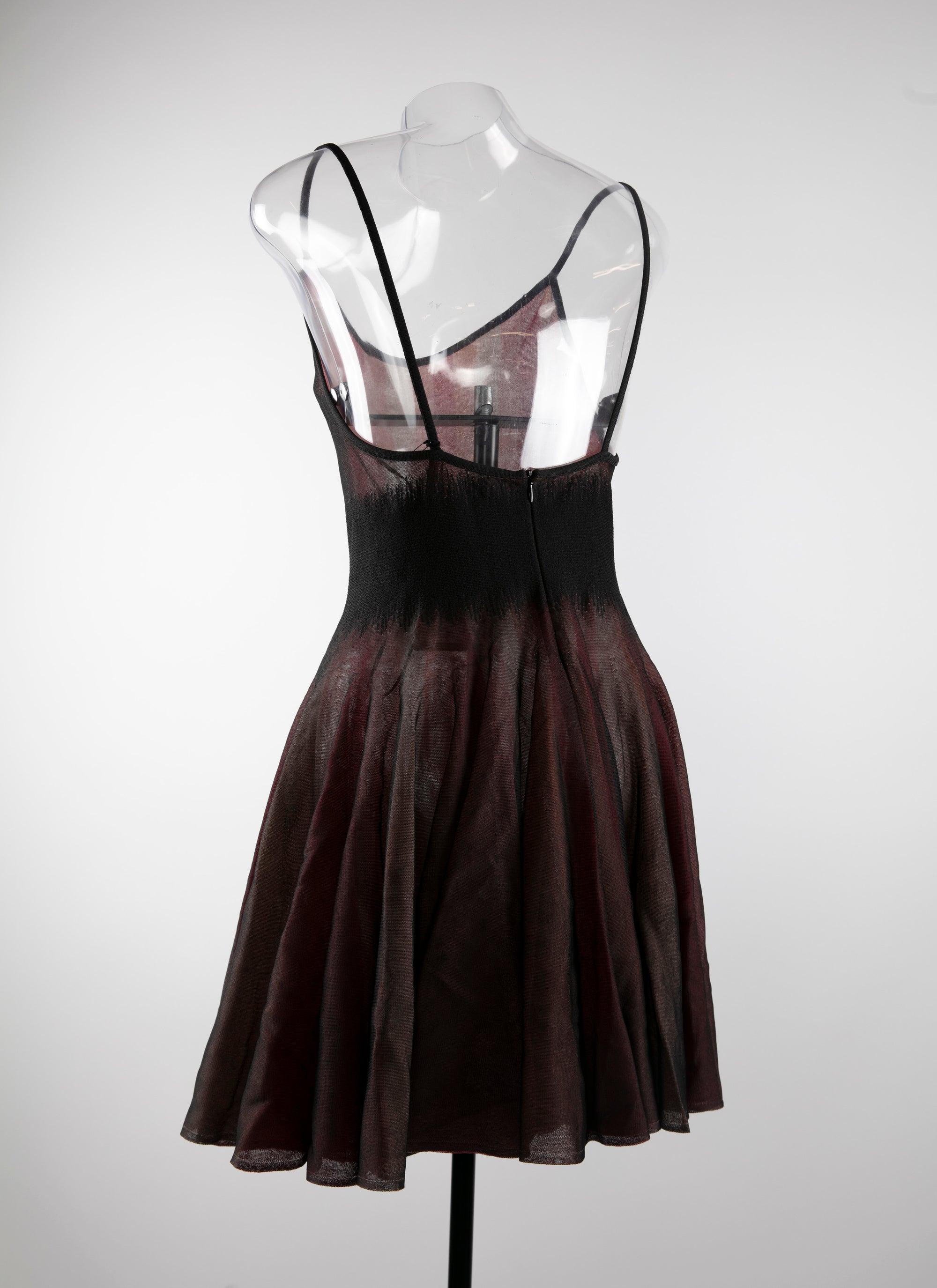 Long velvet dress with sheer details - Red & White
