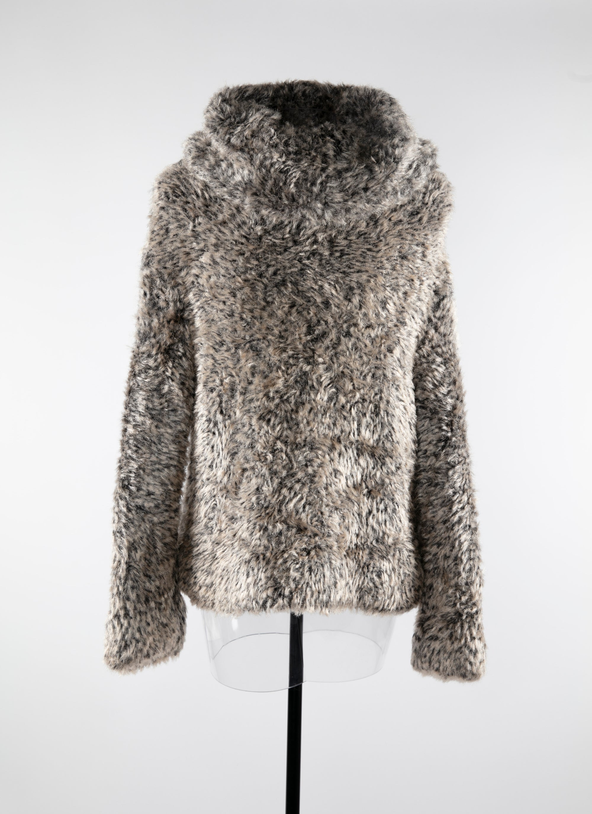 Pull manches longues fausse fourrure à capuche en laine - Nude & Blanc