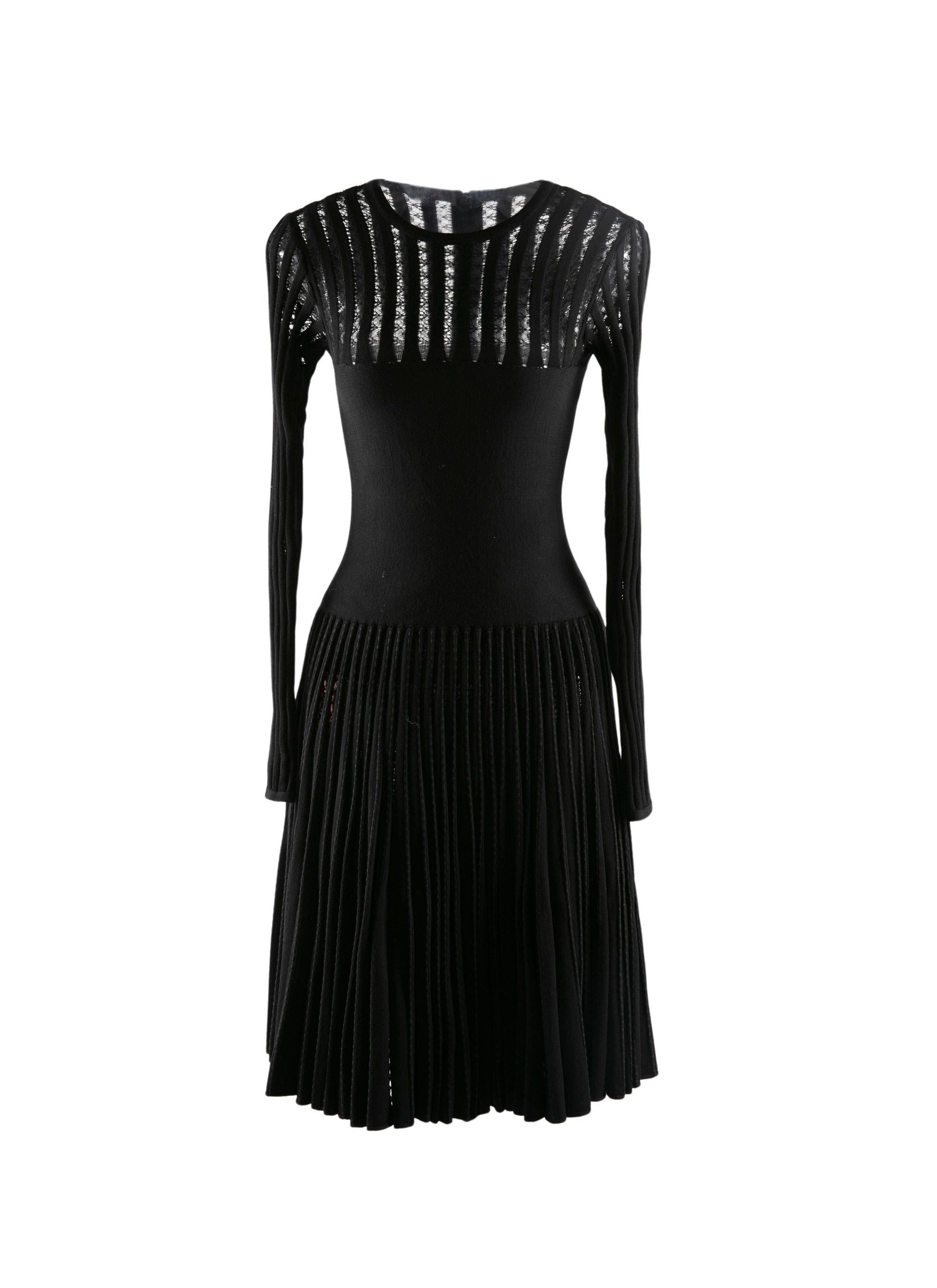 Pleated regular dress with long sleeves - Black intense