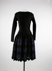Regular dress with long silk sleeves - Black & Mahogany