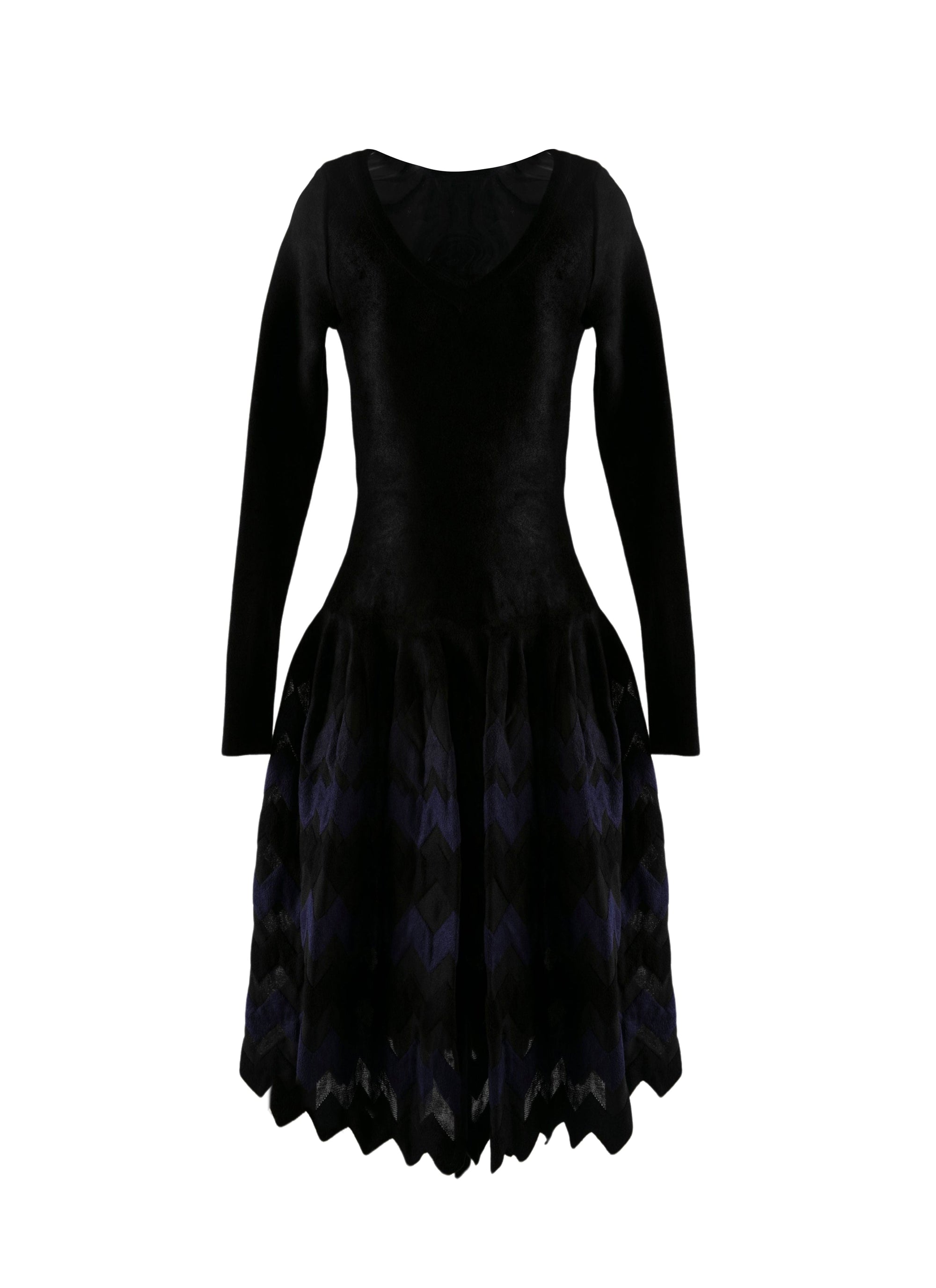 Regular dress with long silk sleeves - Black & Mahogany
