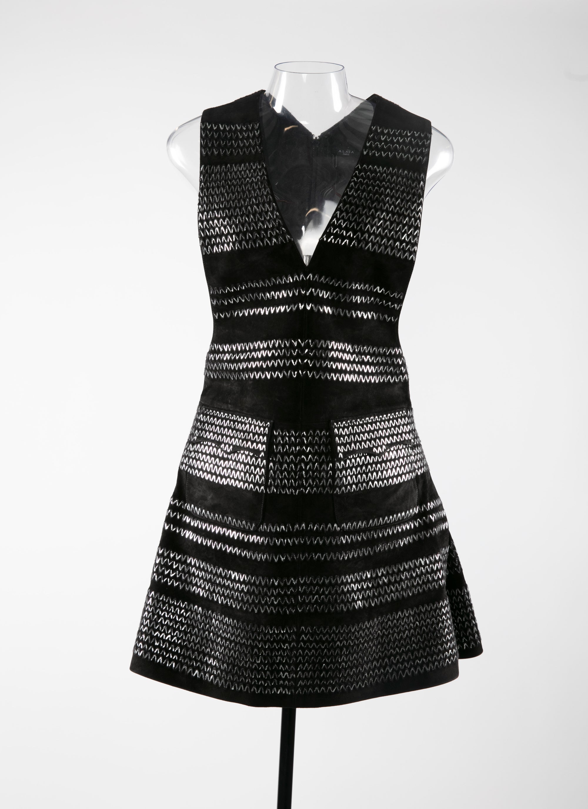 Sleeveless leather embroidered dress - Black & Silver