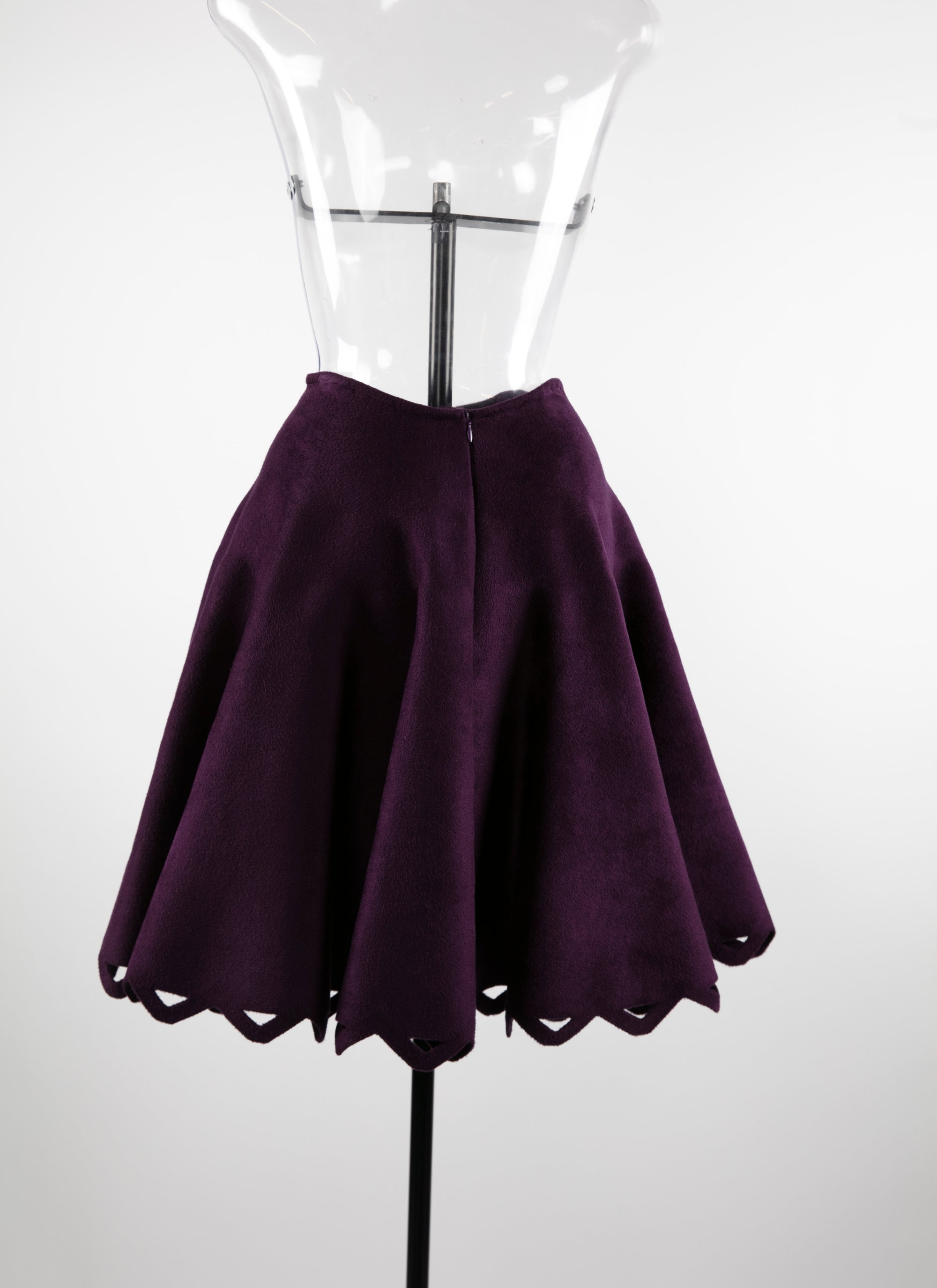 Jupe courte en velours bord ajouré - Violet