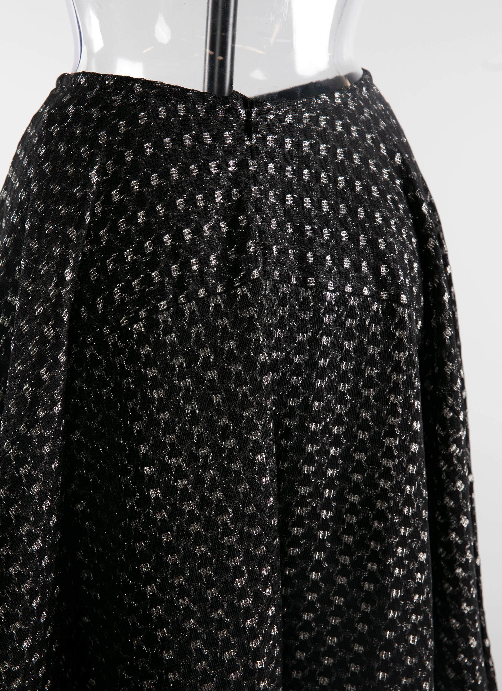 Jupe plissée asymétrique à motifs - Noir & Argent
