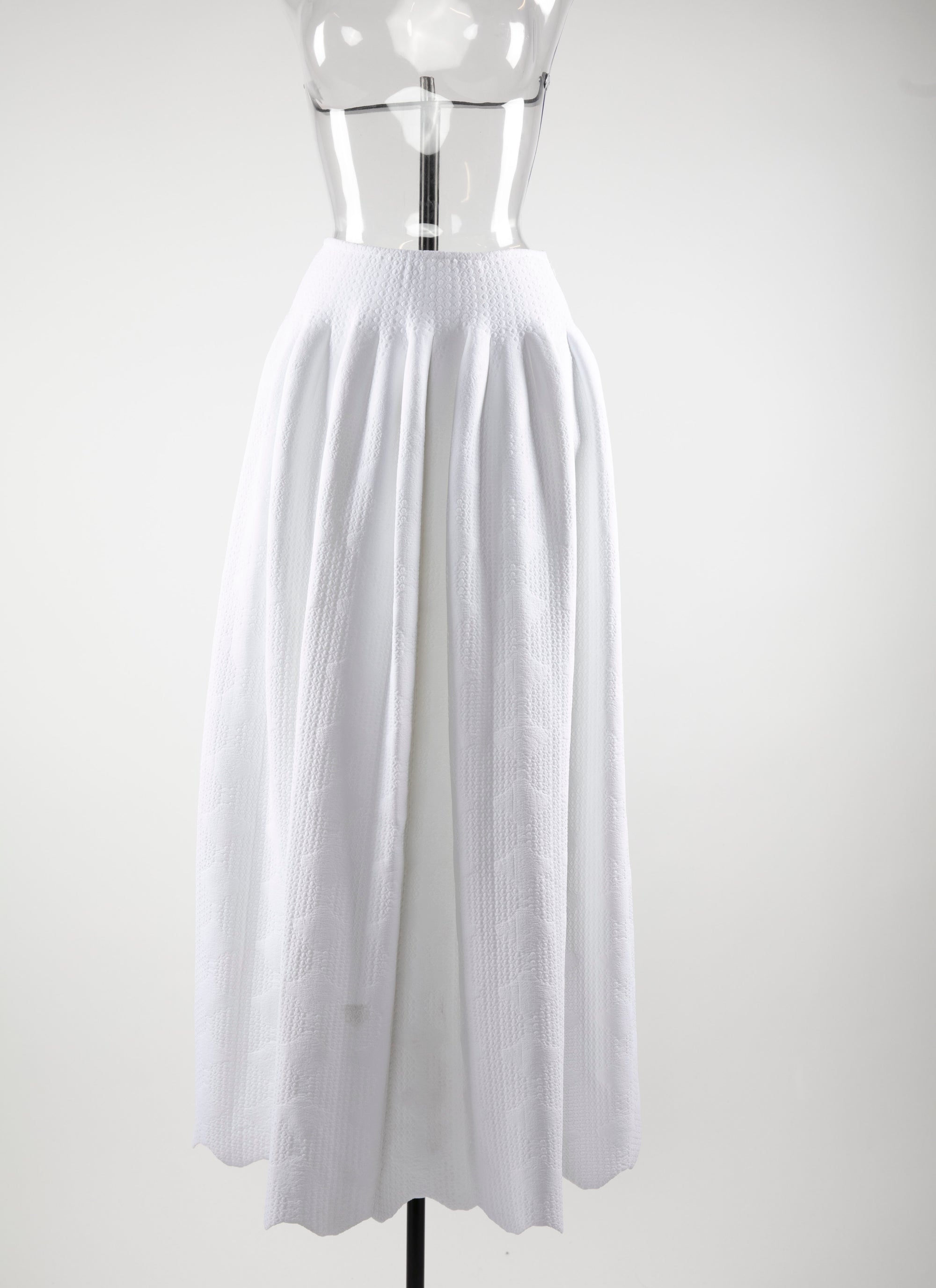 Textured midi skirt with fitted waist - White