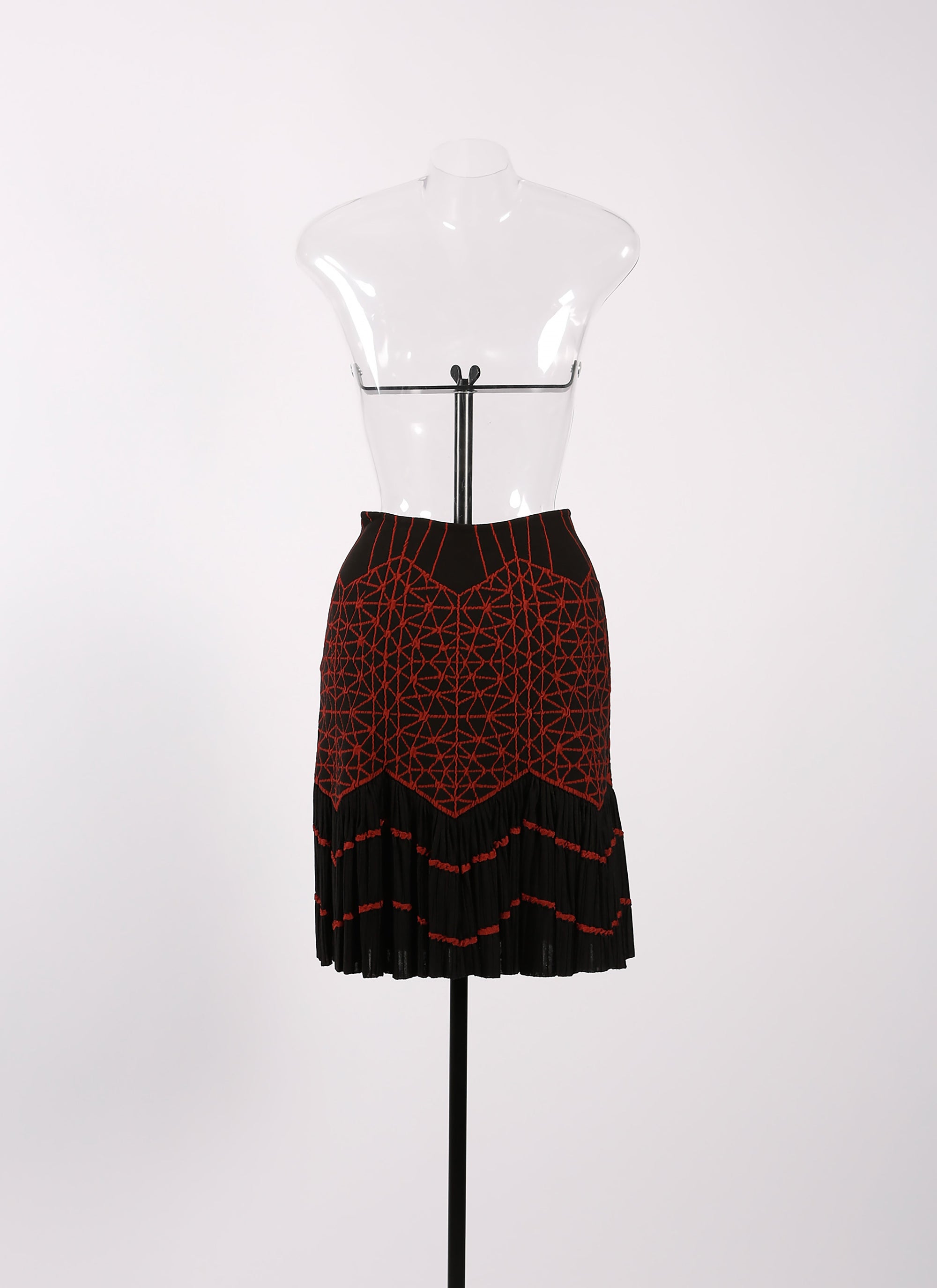 Short two-tone pleated skirt - Black & Garnet