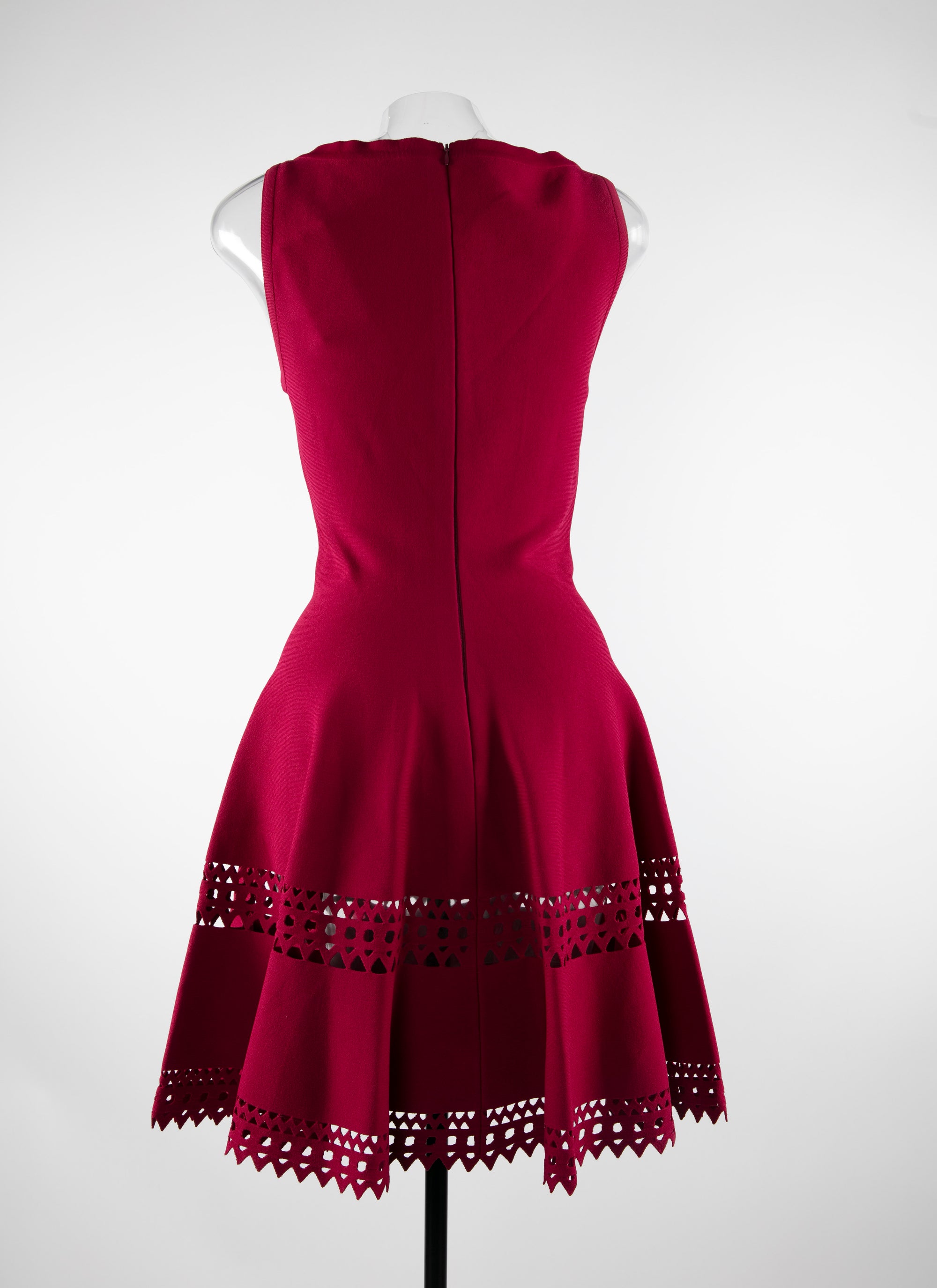 Robe patineuse avec découpe laser à l'ourlet - Pourpre