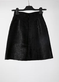 Croco short skirt in leather - Black