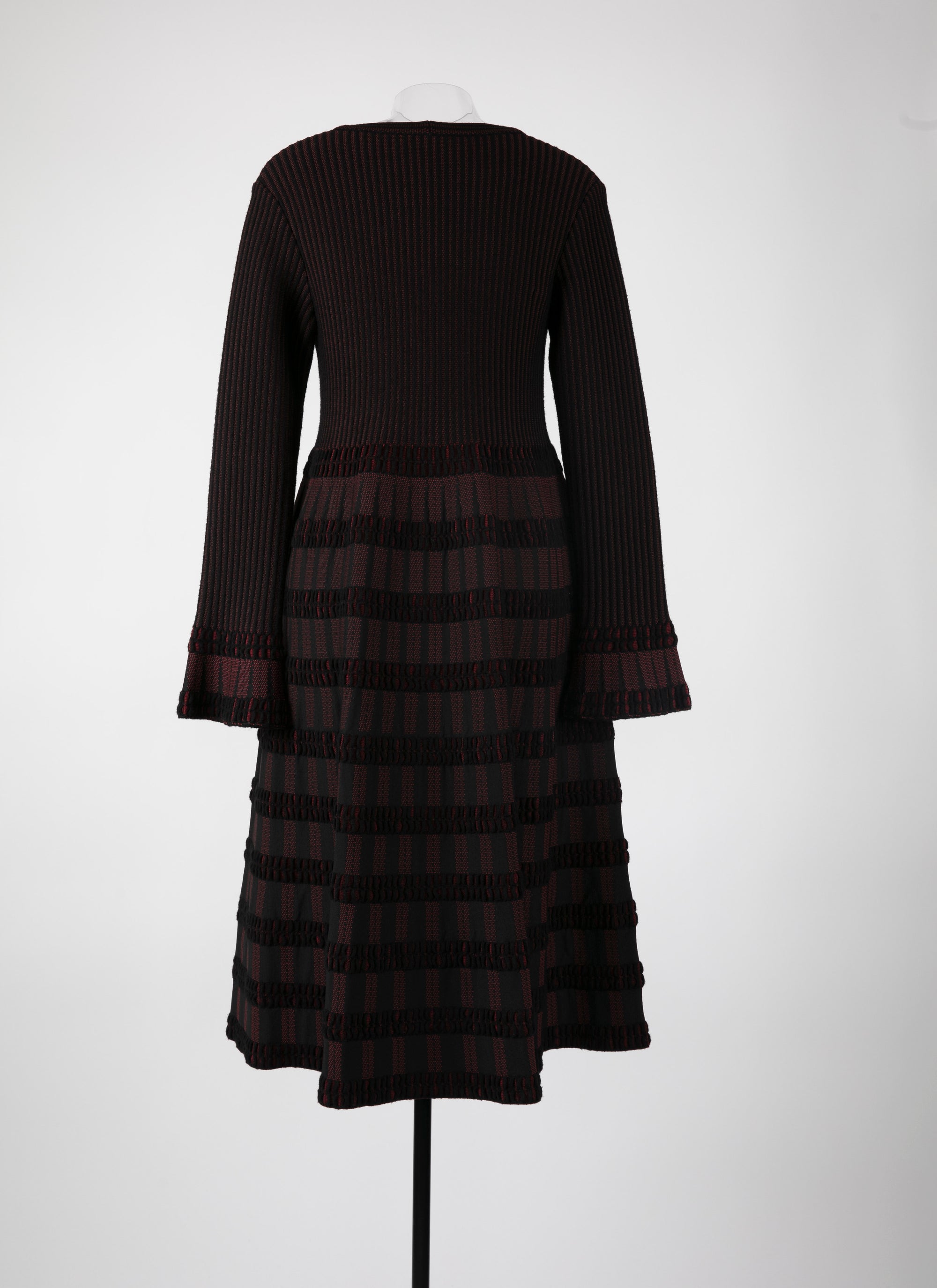 Long-sleeved coat - Black & Garnet