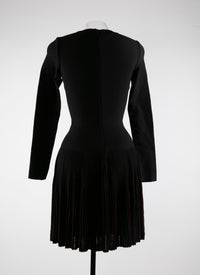 Long-sleeved flowing dress in wool - Black & Cherry