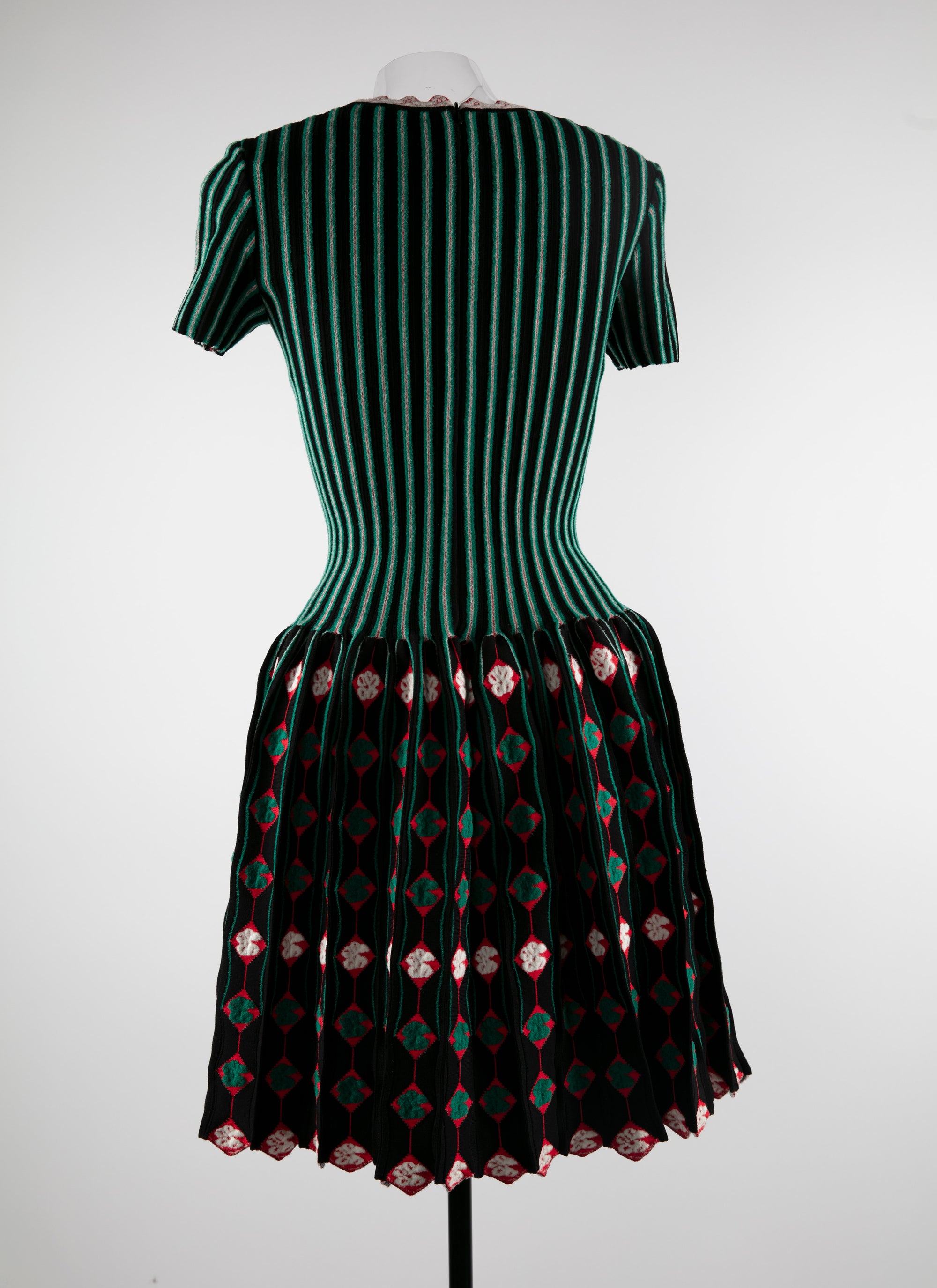 Robe courte évasée manches courtes à rayures et motifs - Multicolore