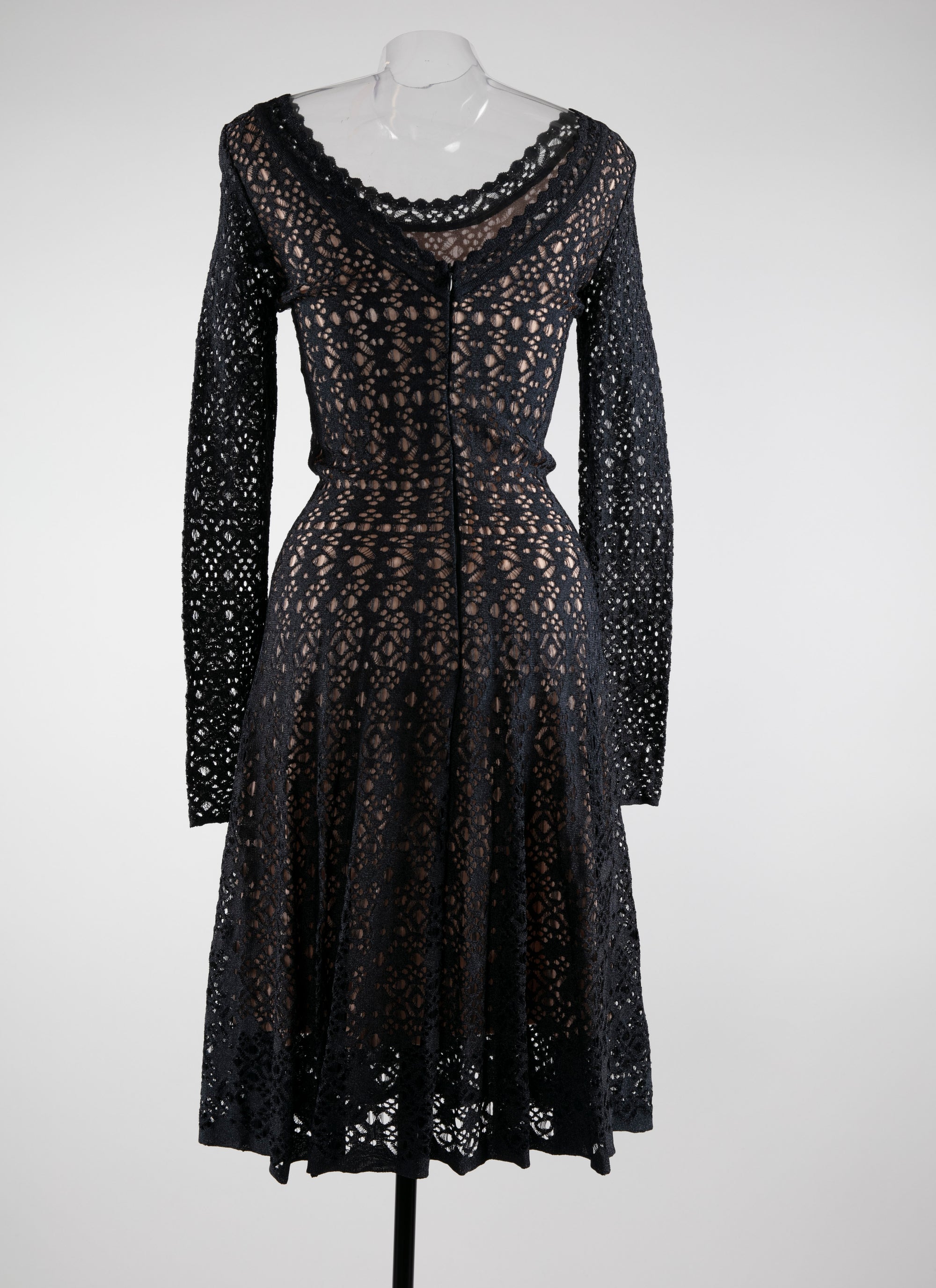 Robe à manches longues en dentelle à col festonné - Nuit Metal