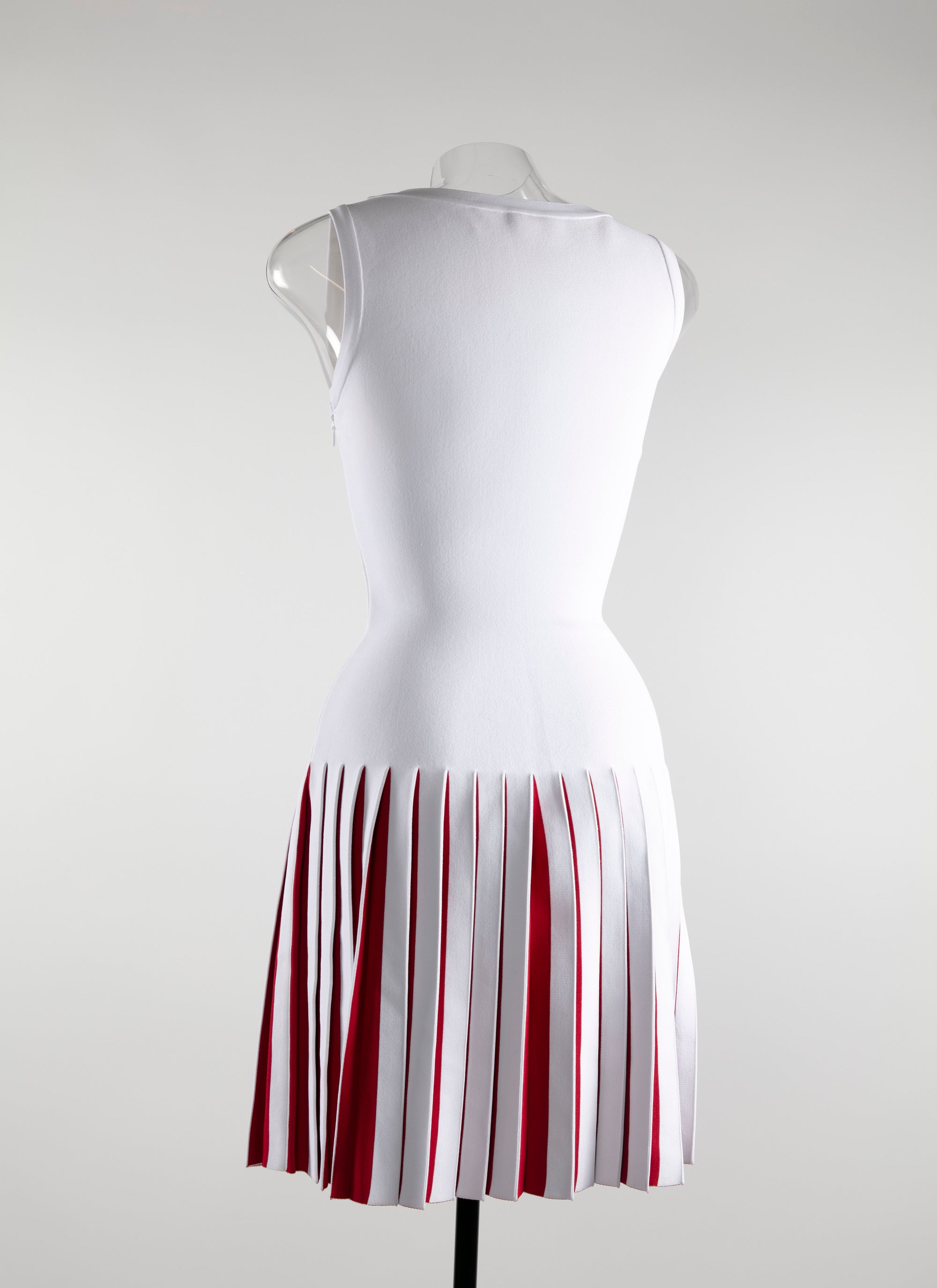 Short sleeveless pleated dress - White & Red