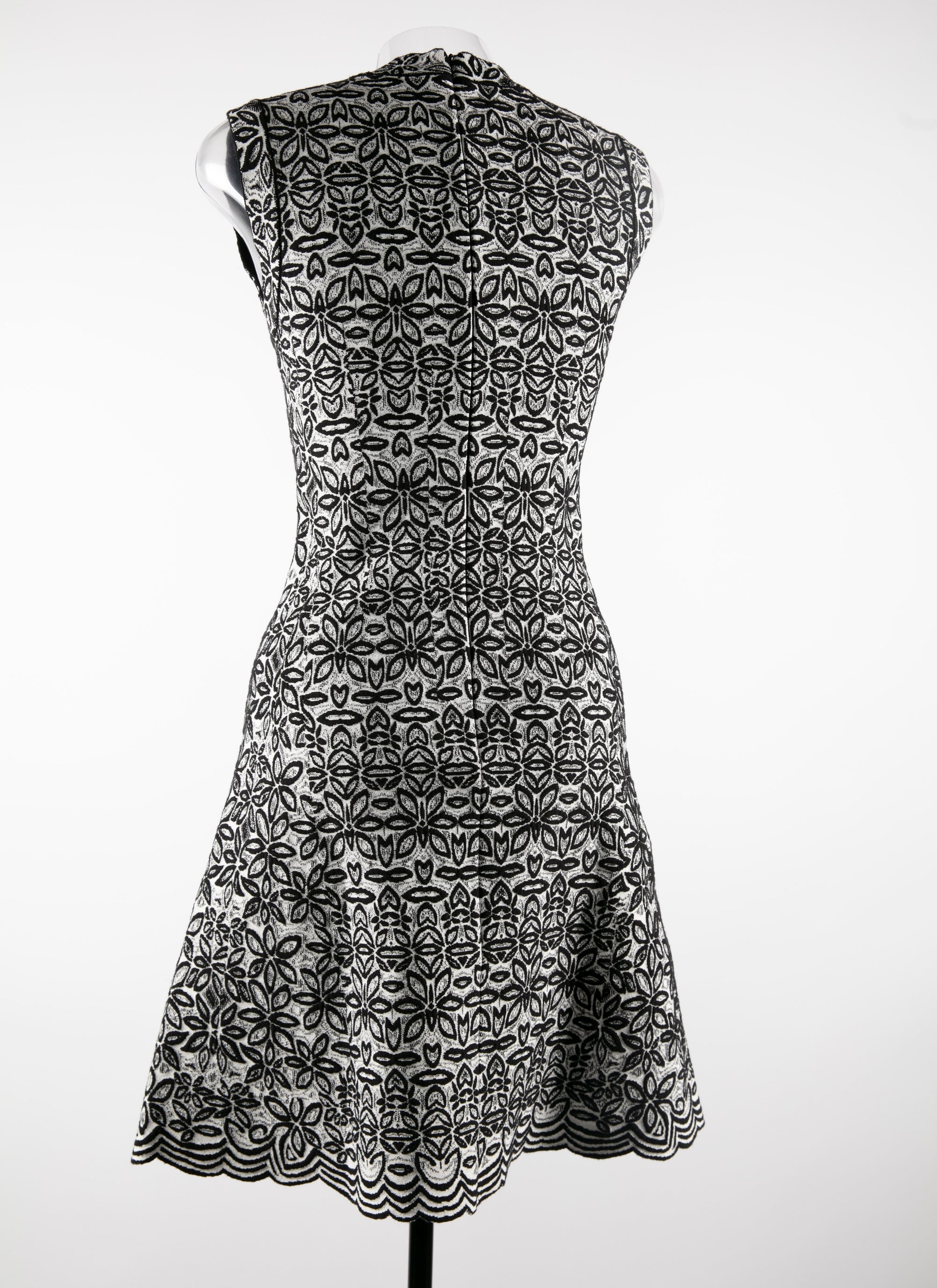 Sleeveless round-neck short dress in wool - White & Black