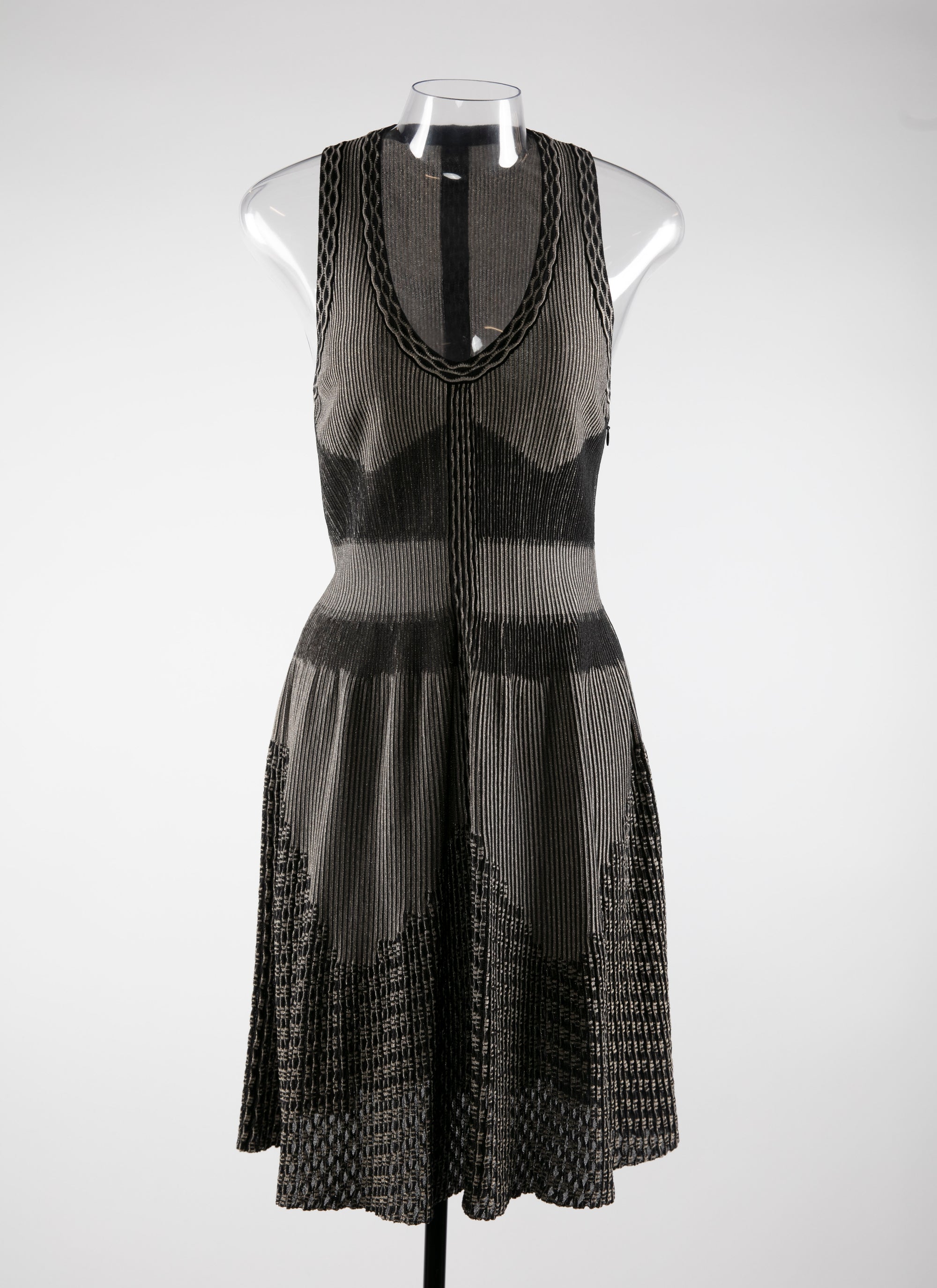 Robe regular sans manches - Noir & Rhodium