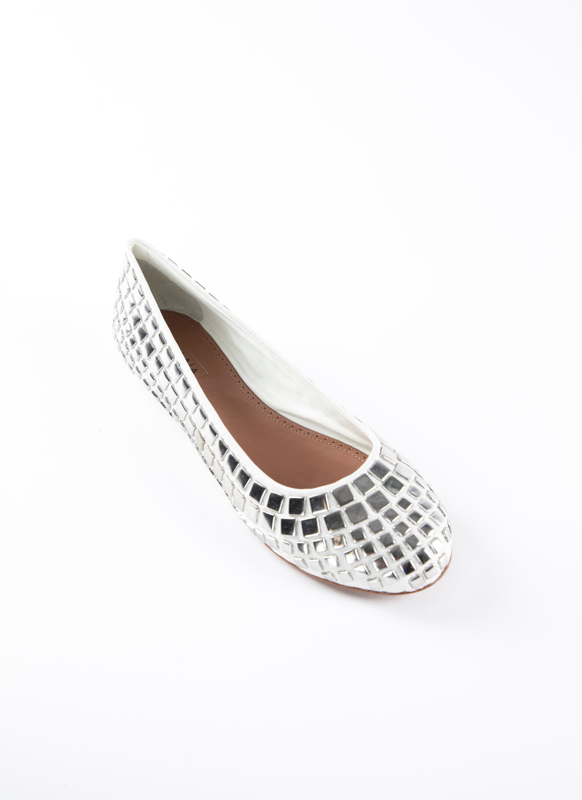 Round-toed ballerina flats with silver-tone square inserts in leather - White