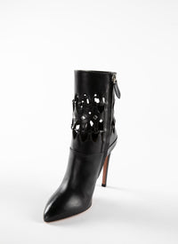 Pointed-toe and perforated ankle boots in leather - Black intense