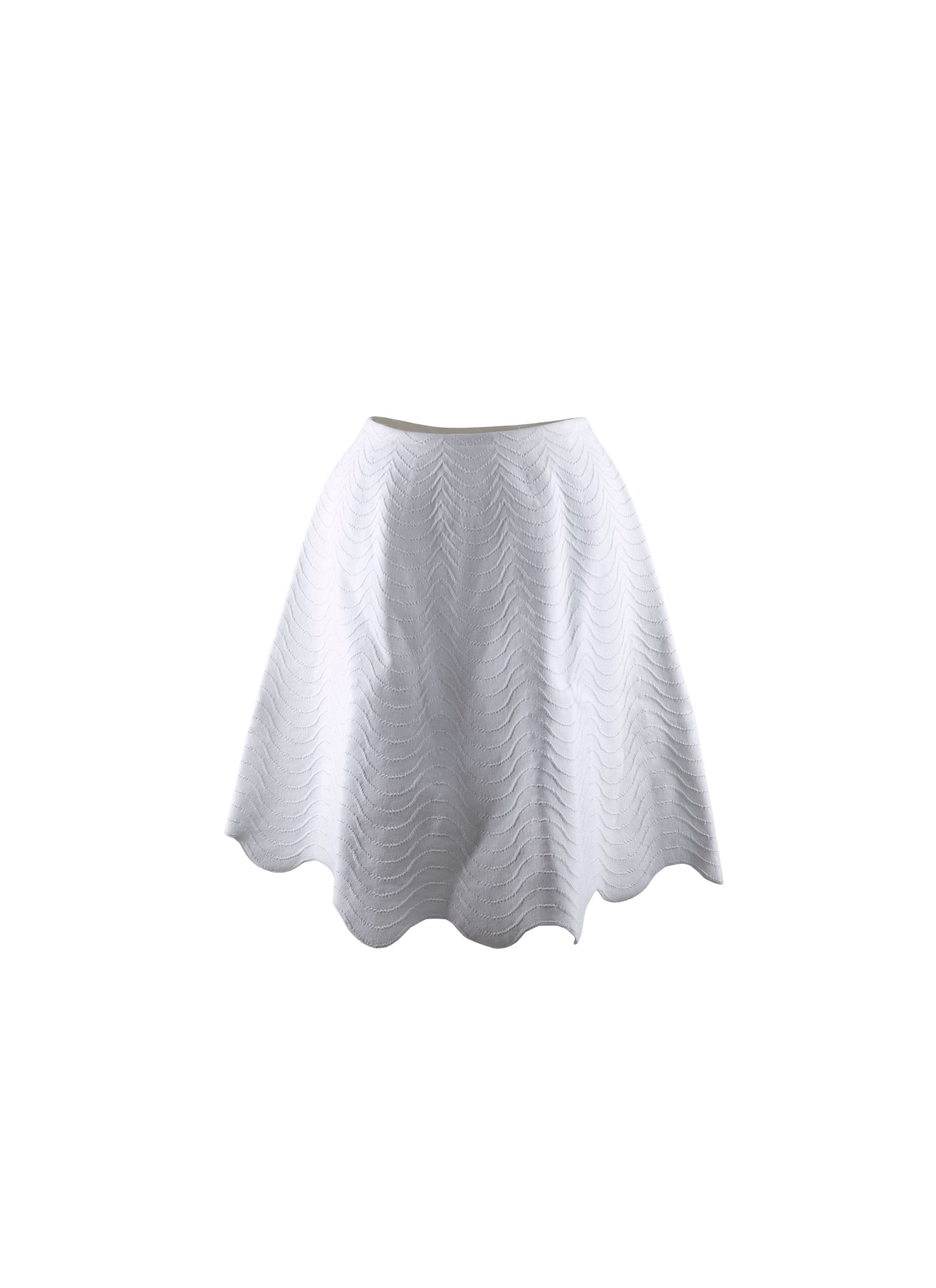 Short skirt with geometric embroidery - White