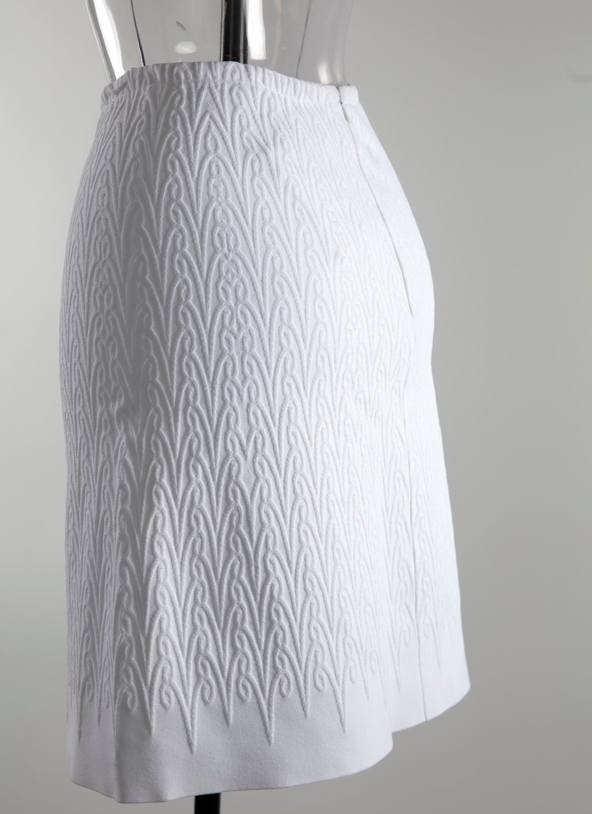 Jupe courte avec détail broderie géométrique - Blanc