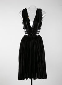 Robe courte col v à découpes froncées - Noir