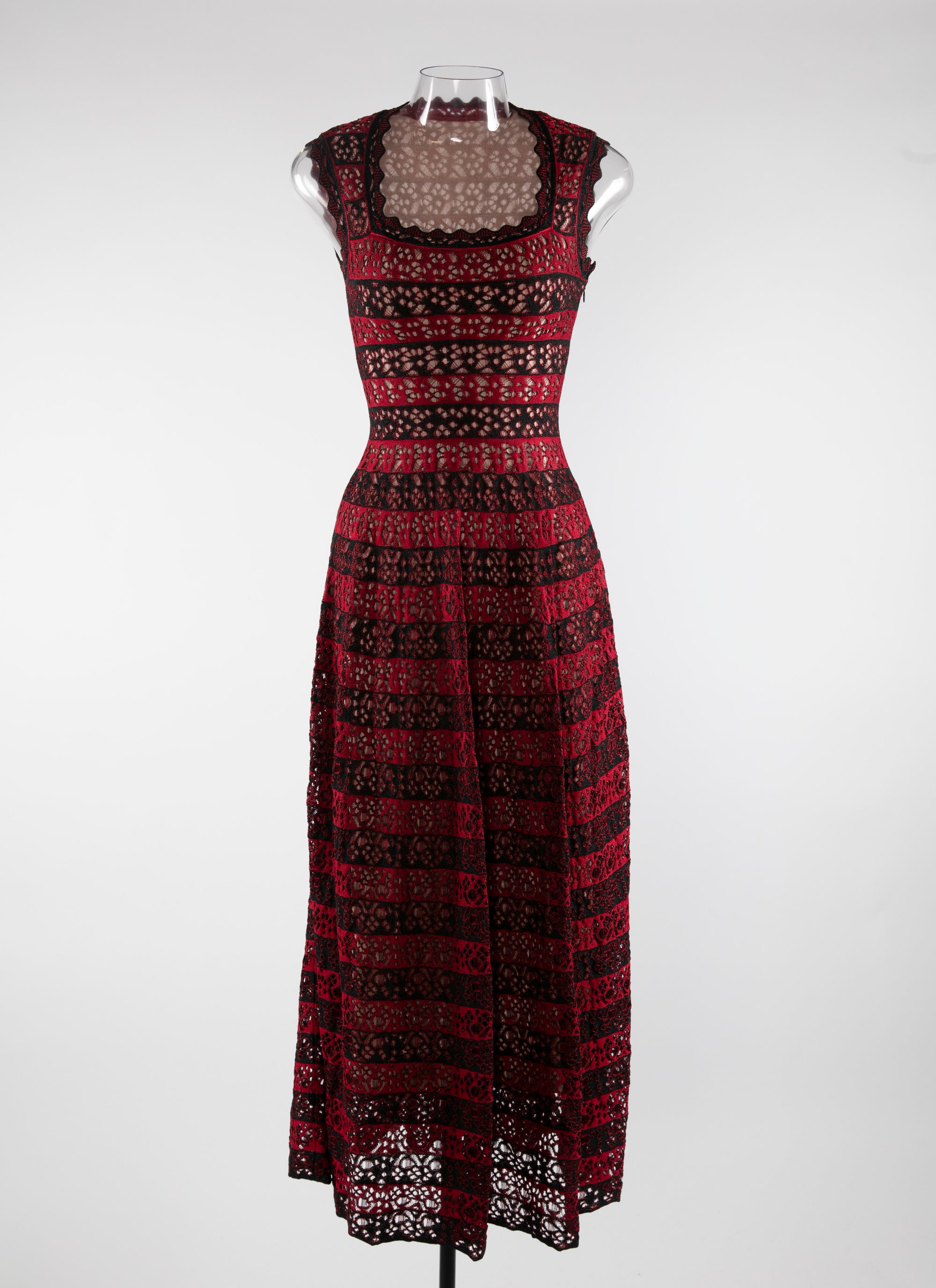 Robe sans manches à col carré festonné - Noir & Rouge