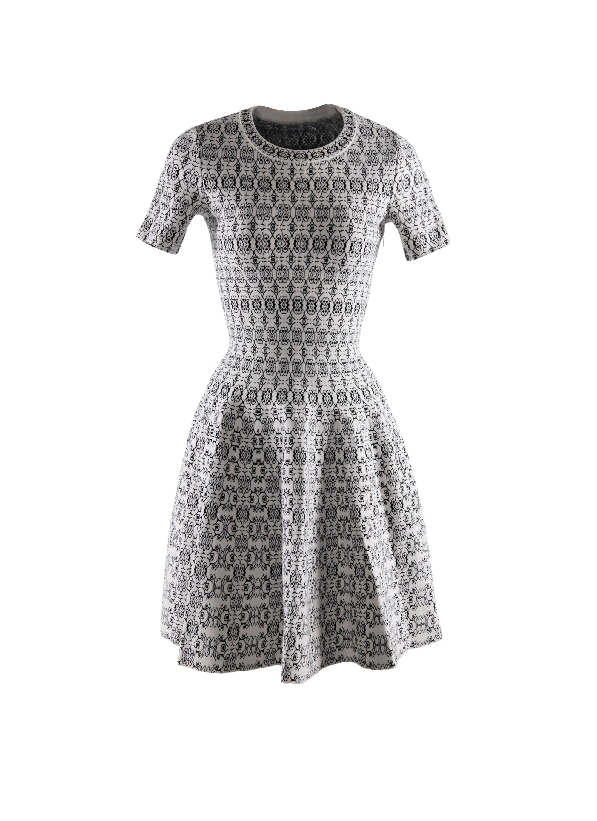 Alhambra knitted short-sleeved dress - White & Black