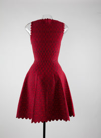 Sleeveless flared dress with boat neck - Red & Black