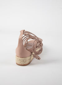 Sandales à clous en cuir - Beige