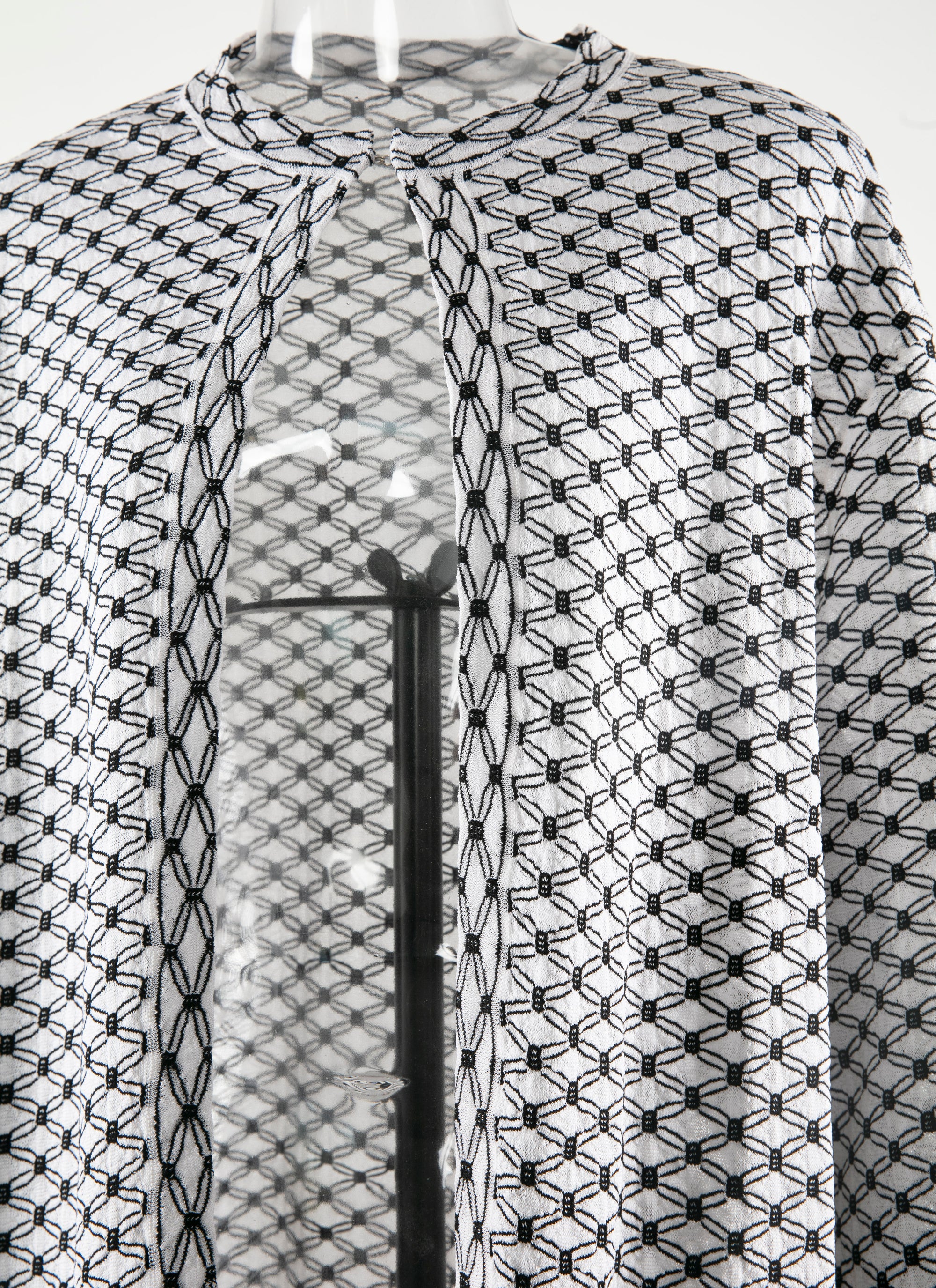 Silk coat - Black & White