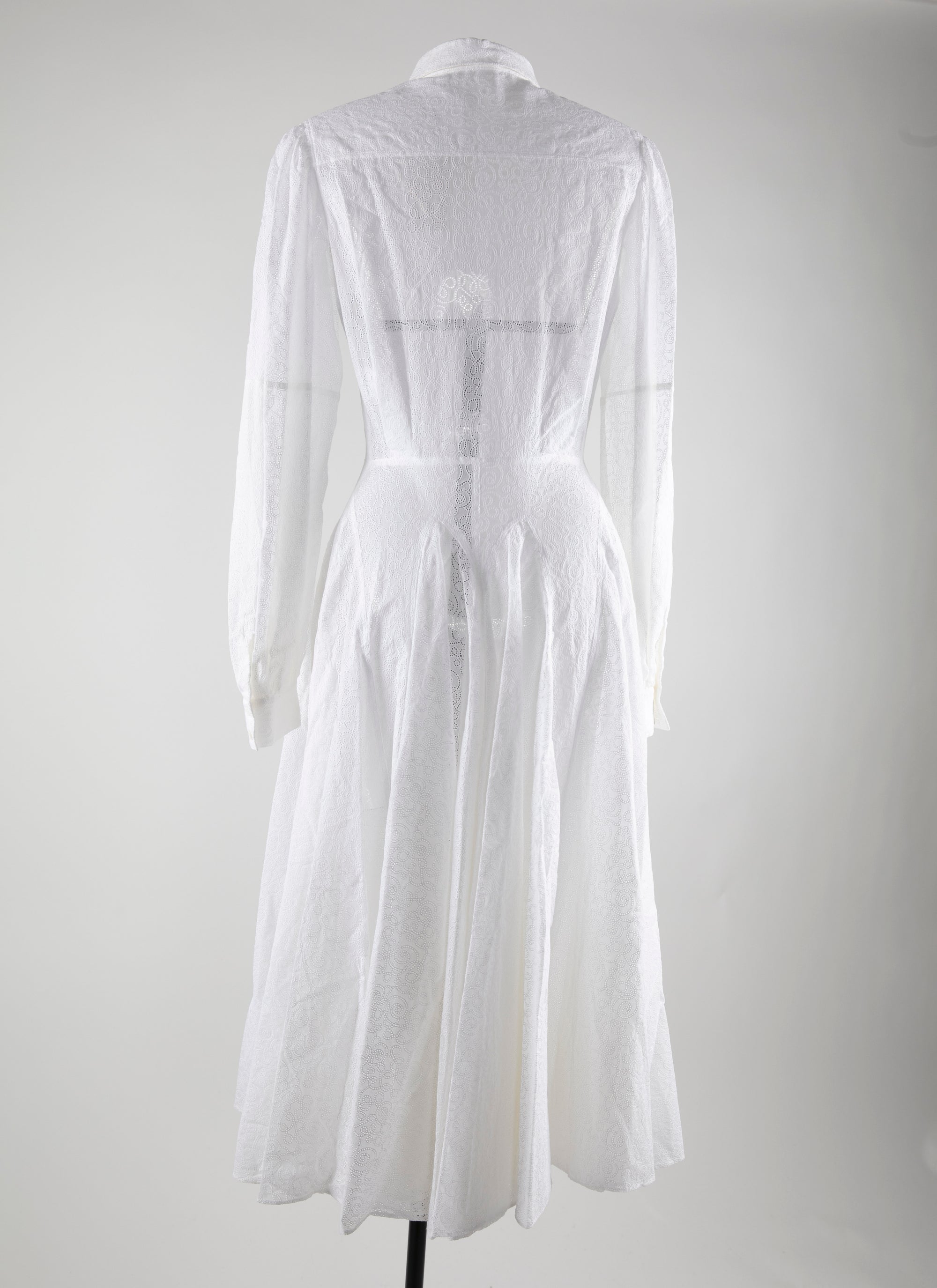 Perforated long-sleeved shirt dress - White